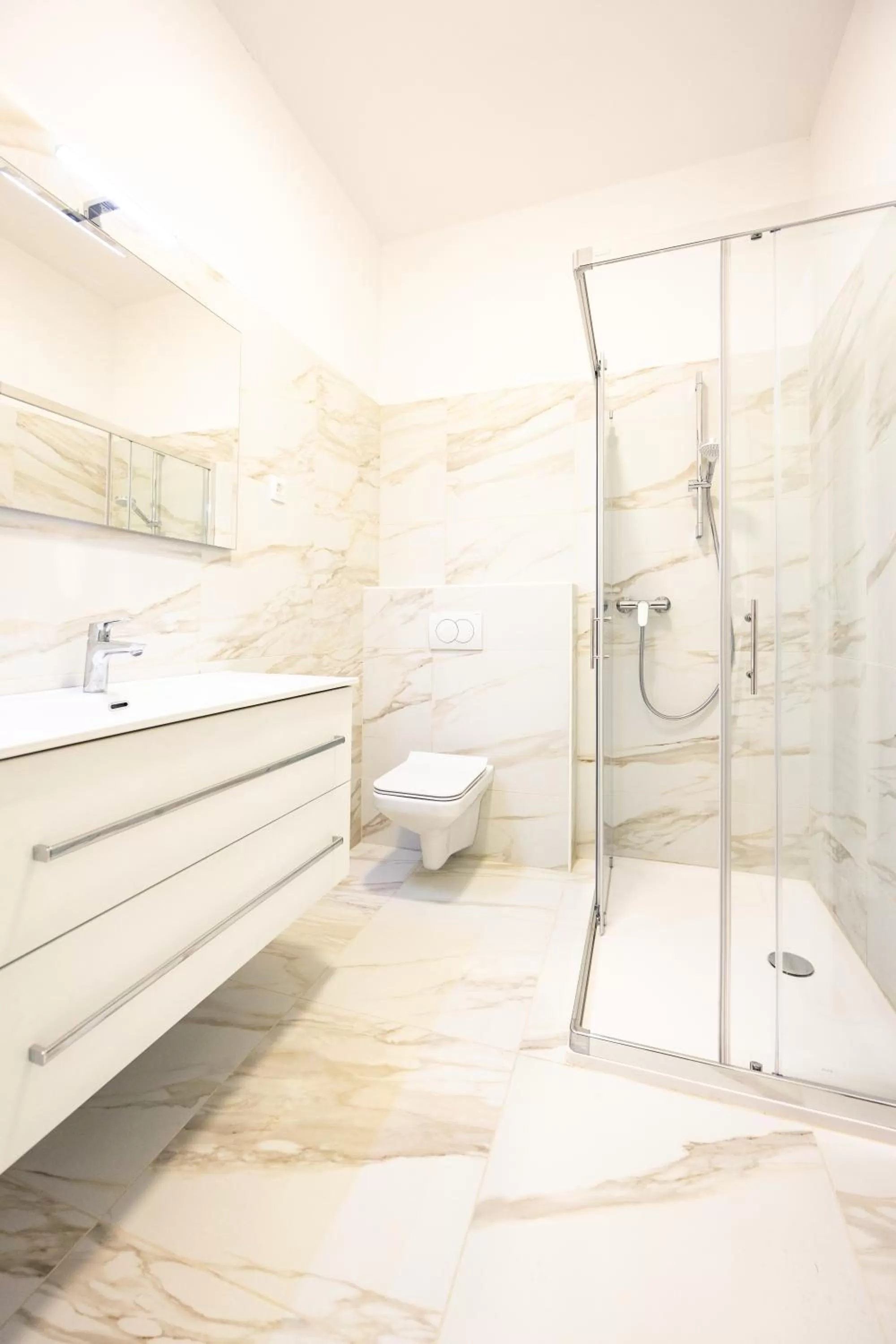 Standard Twin Room with Mountain View - single occupancy in Garni Hotel Azul