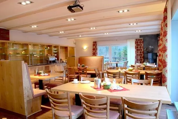 Restaurant/places to eat in Hotel Zur Erholung & Restaurant Amme's Landhaus