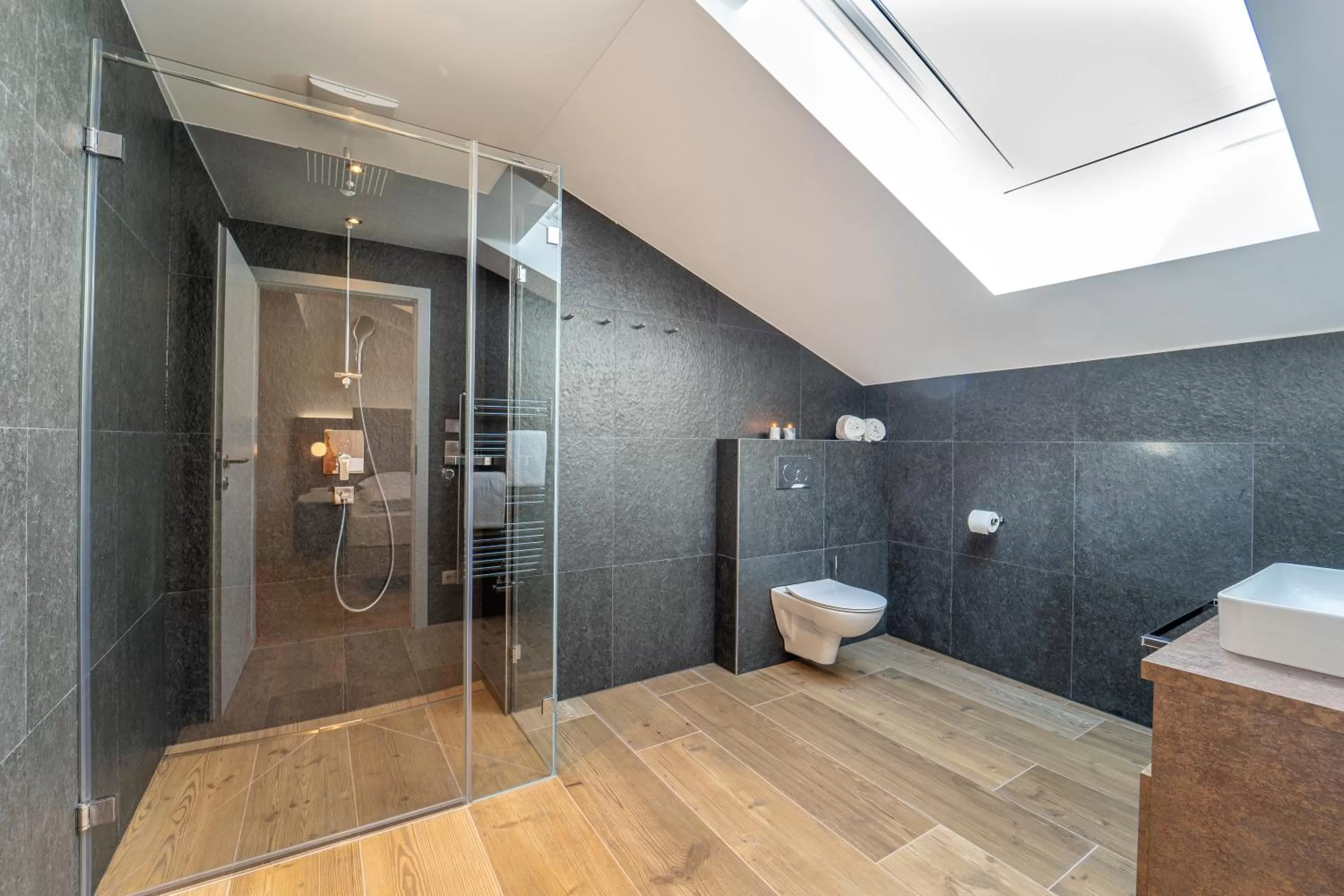 Bathroom in das mondsee