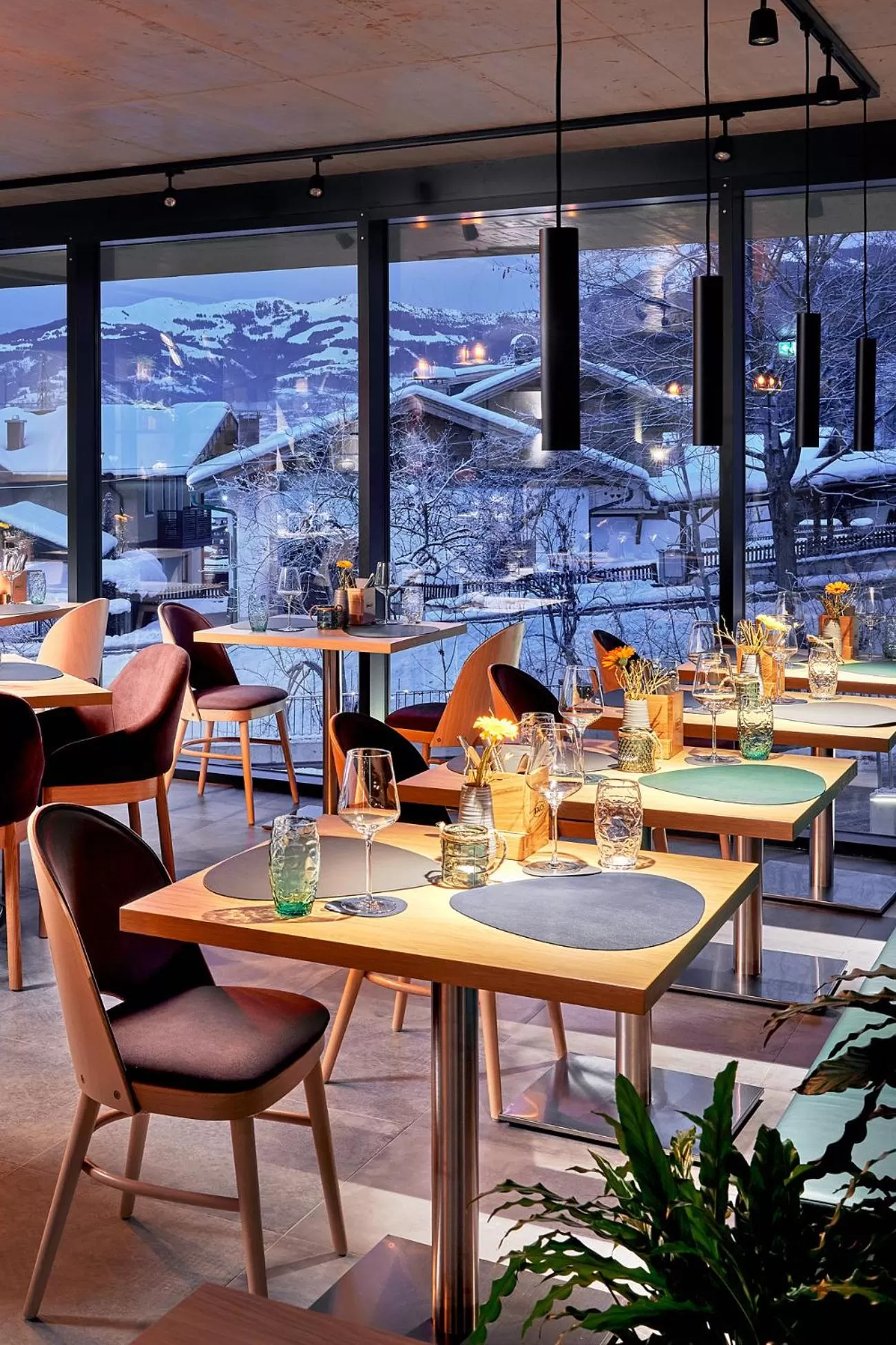 Restaurant/places to eat in ever grün KAPRUN