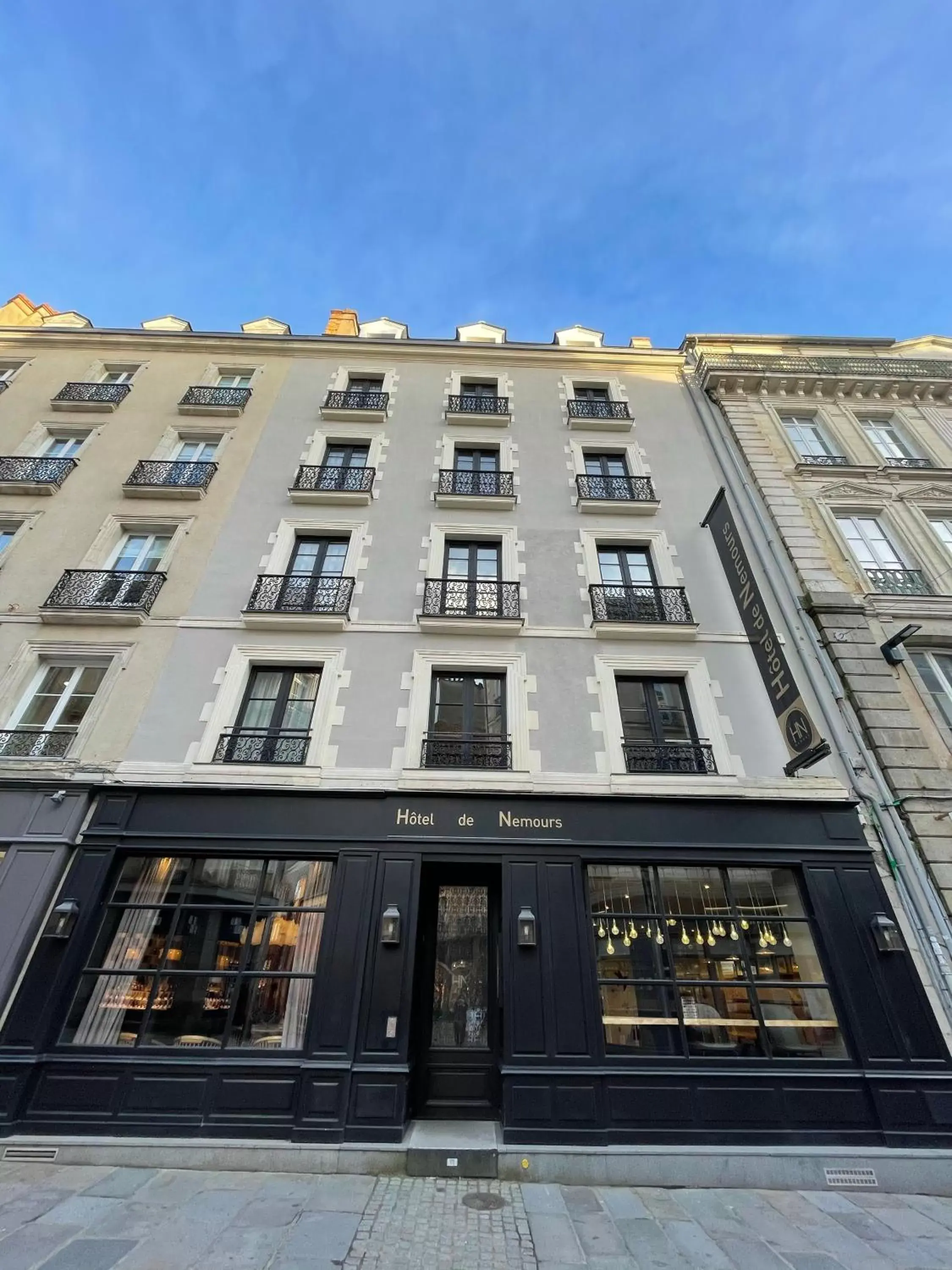 Facade/entrance, Property Building in Le Nemours Rennes