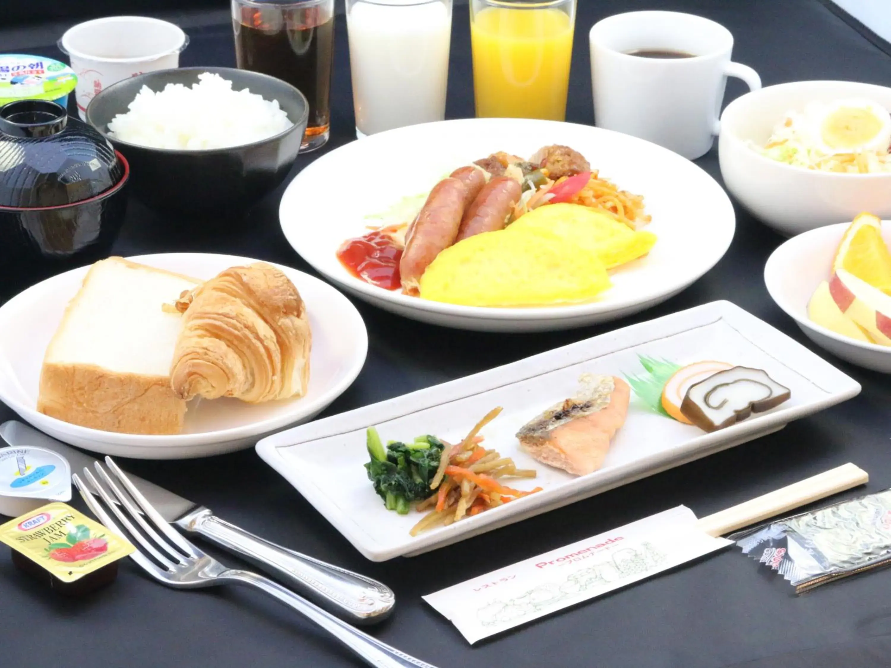 Buffet breakfast in Apa Hotel Tonami-Ekimae