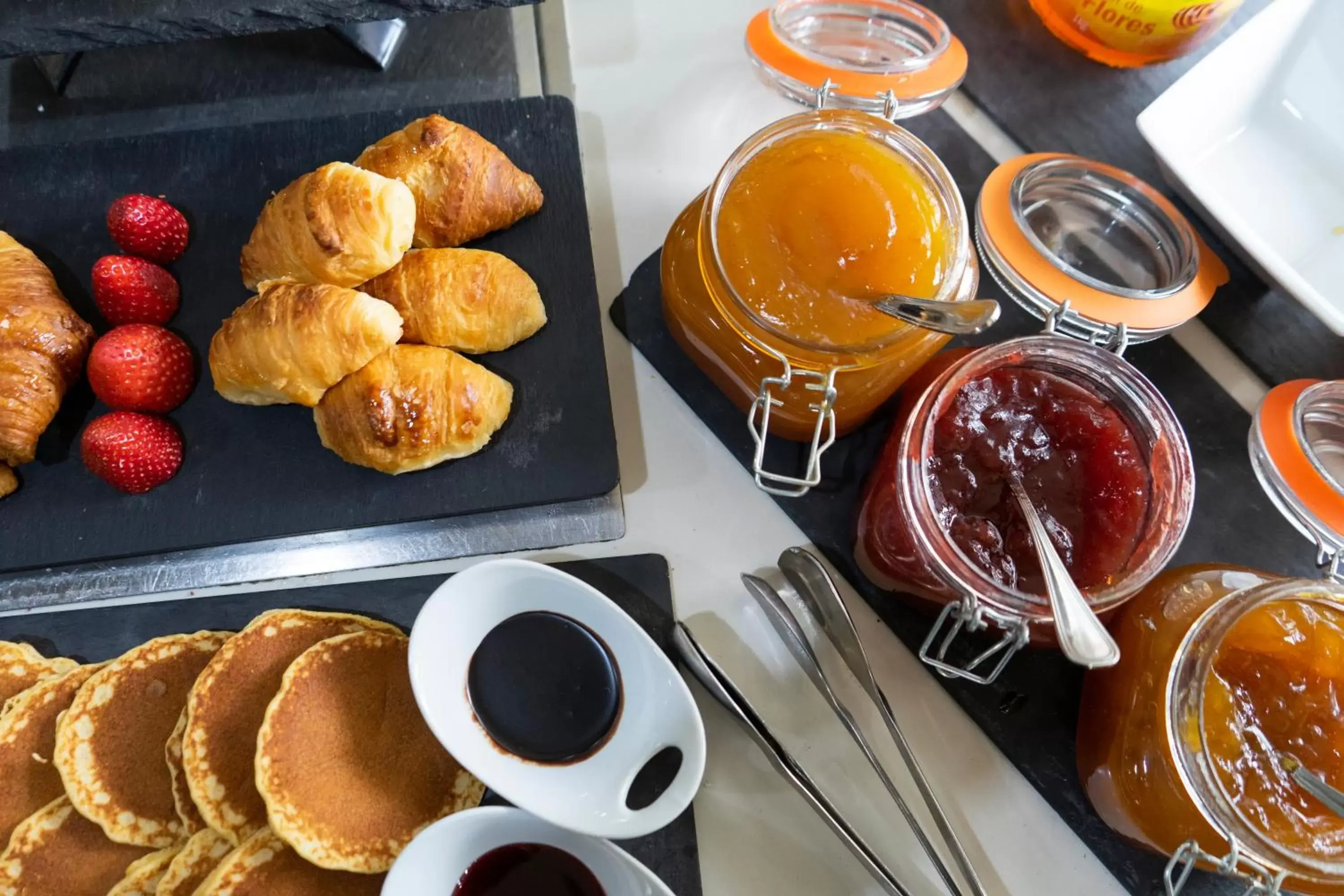 Breakfast in Petit Palace Plaza Málaga