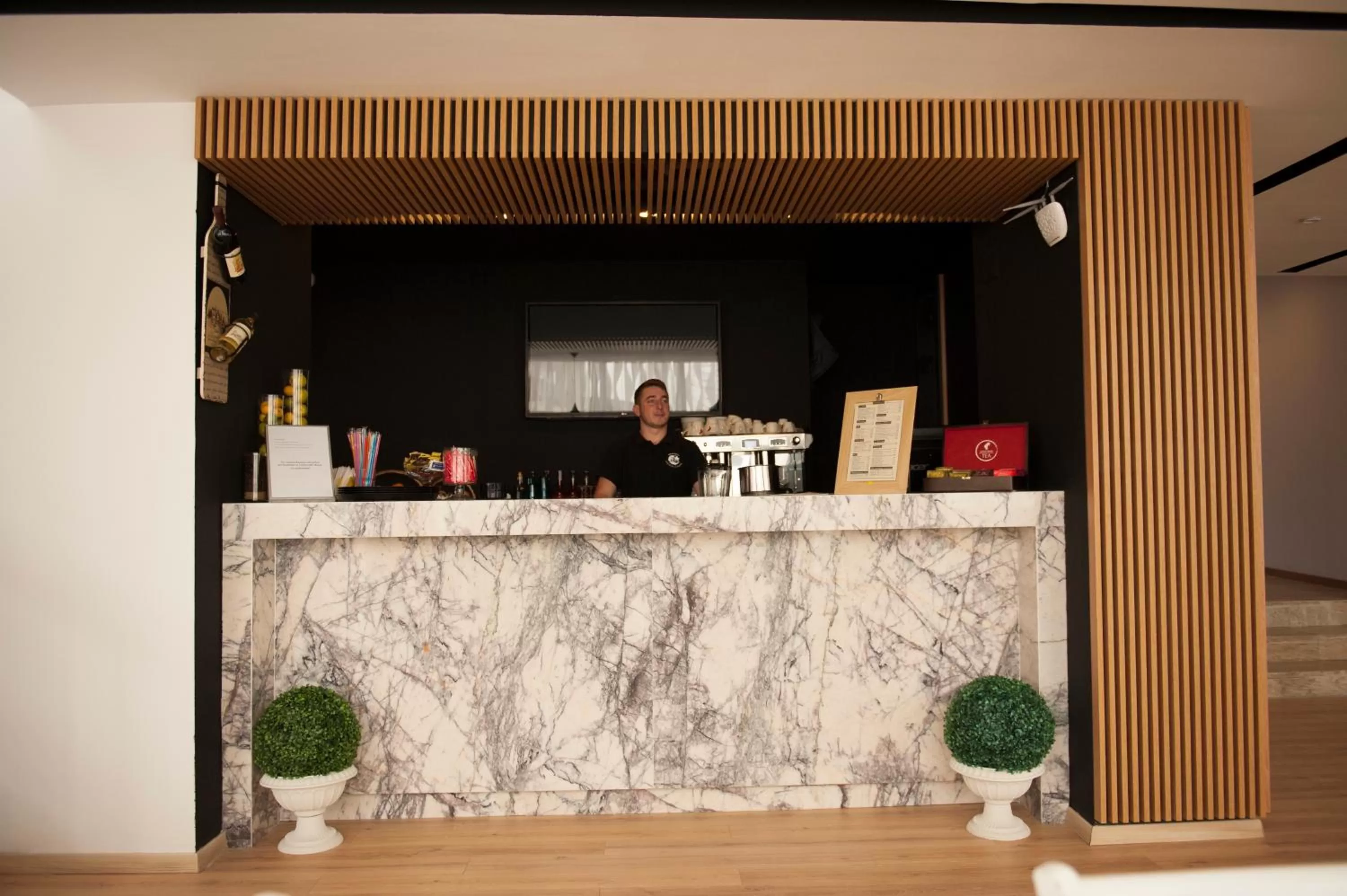 Seating area in Aqvatonic Hotel - Steaua de Mare