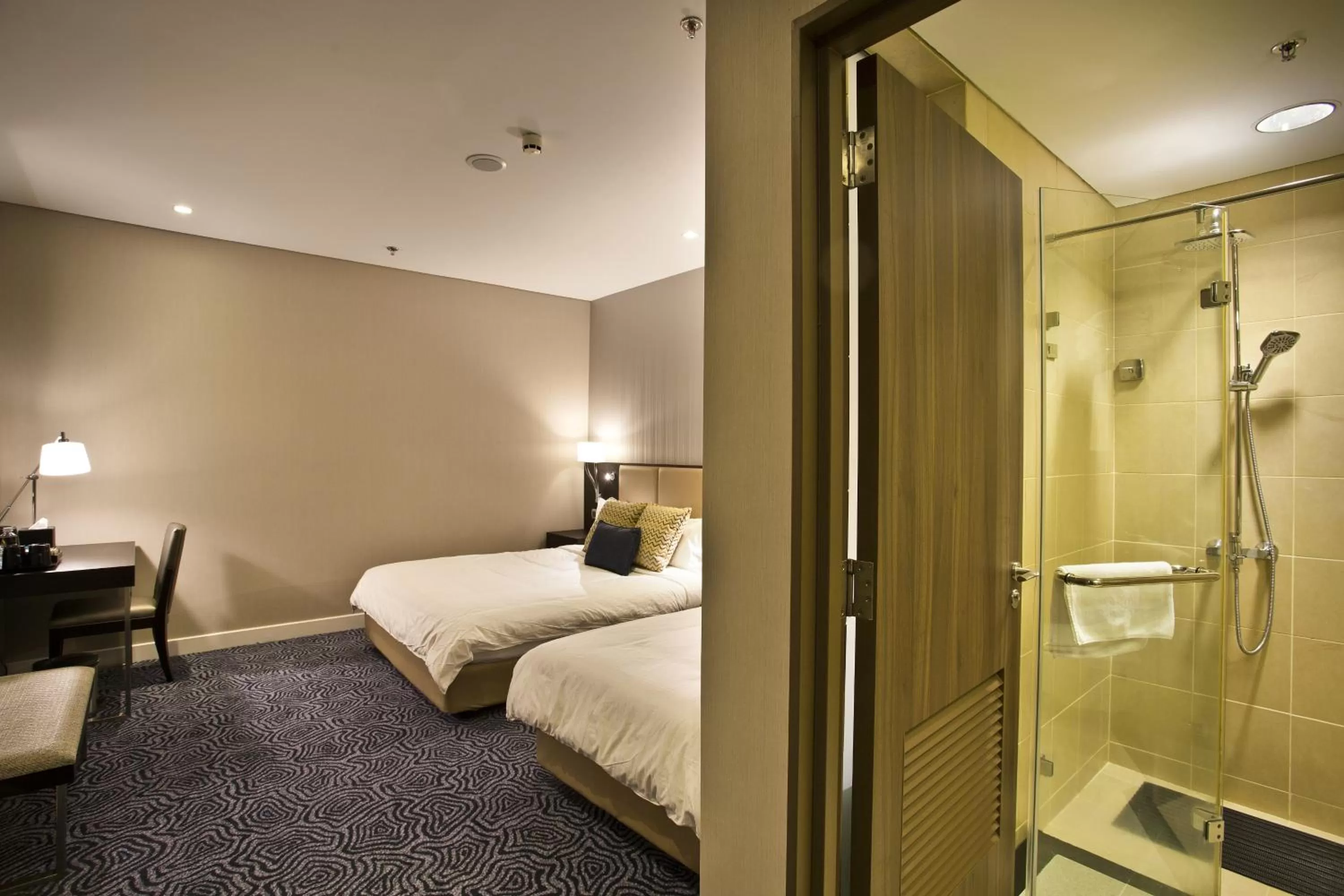 Photo of the whole room, Bed in Ambassador Transit Hotel - Terminal 3