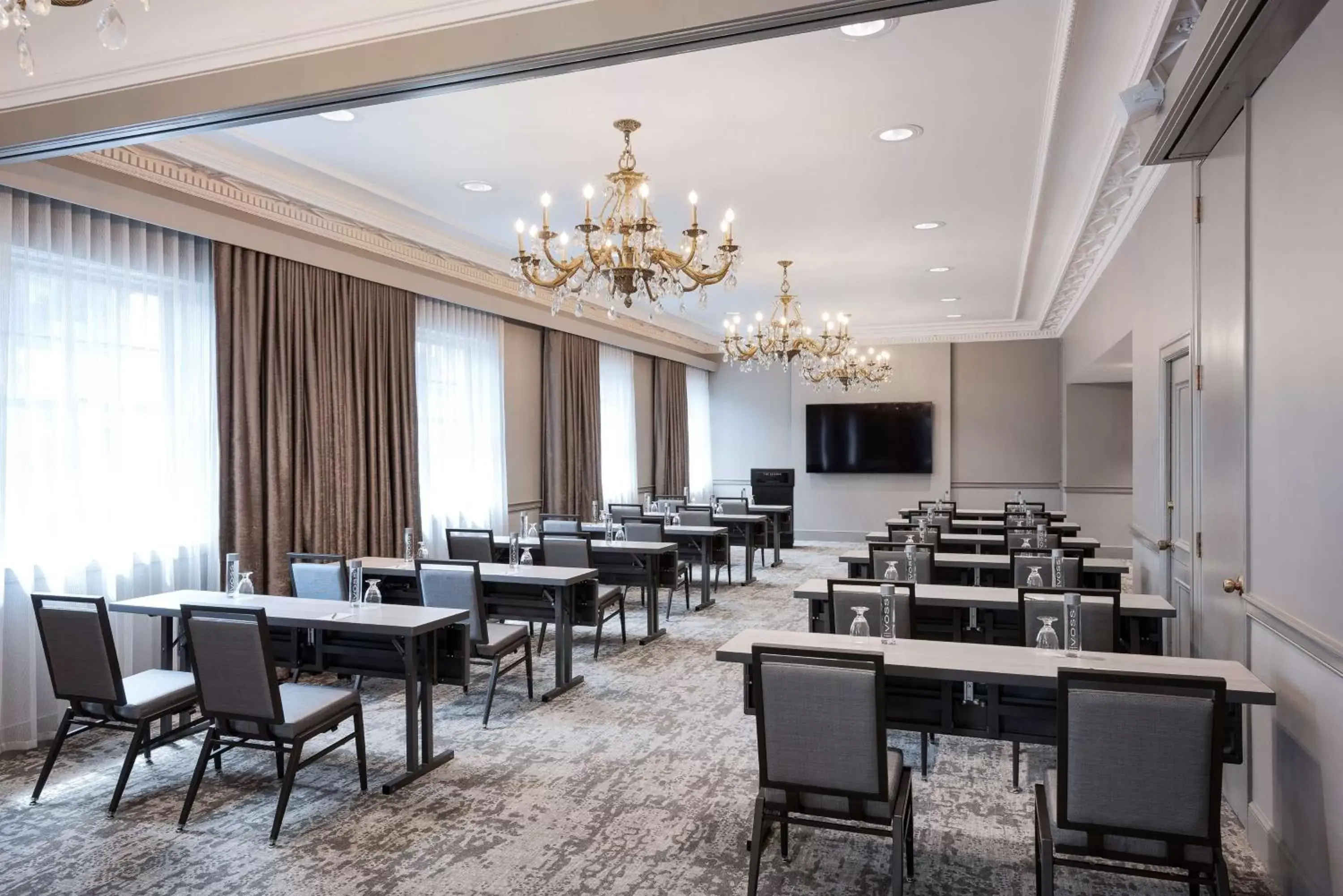 Meeting/conference room in The Benson Portland, Curio Collection by Hilton