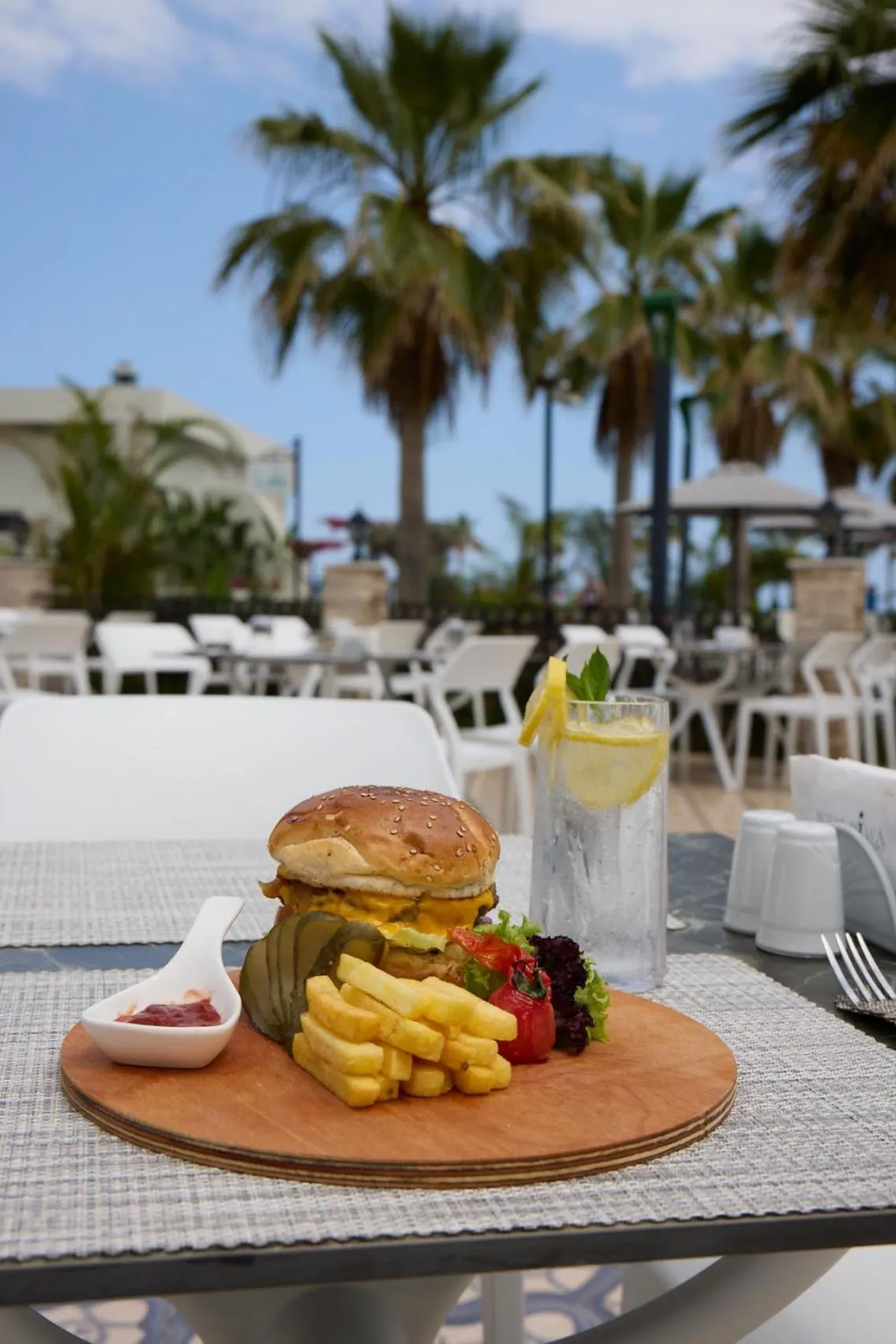 Dining area in Mövenpick Resort Antalya Tekirova - Ultra All Inclusive