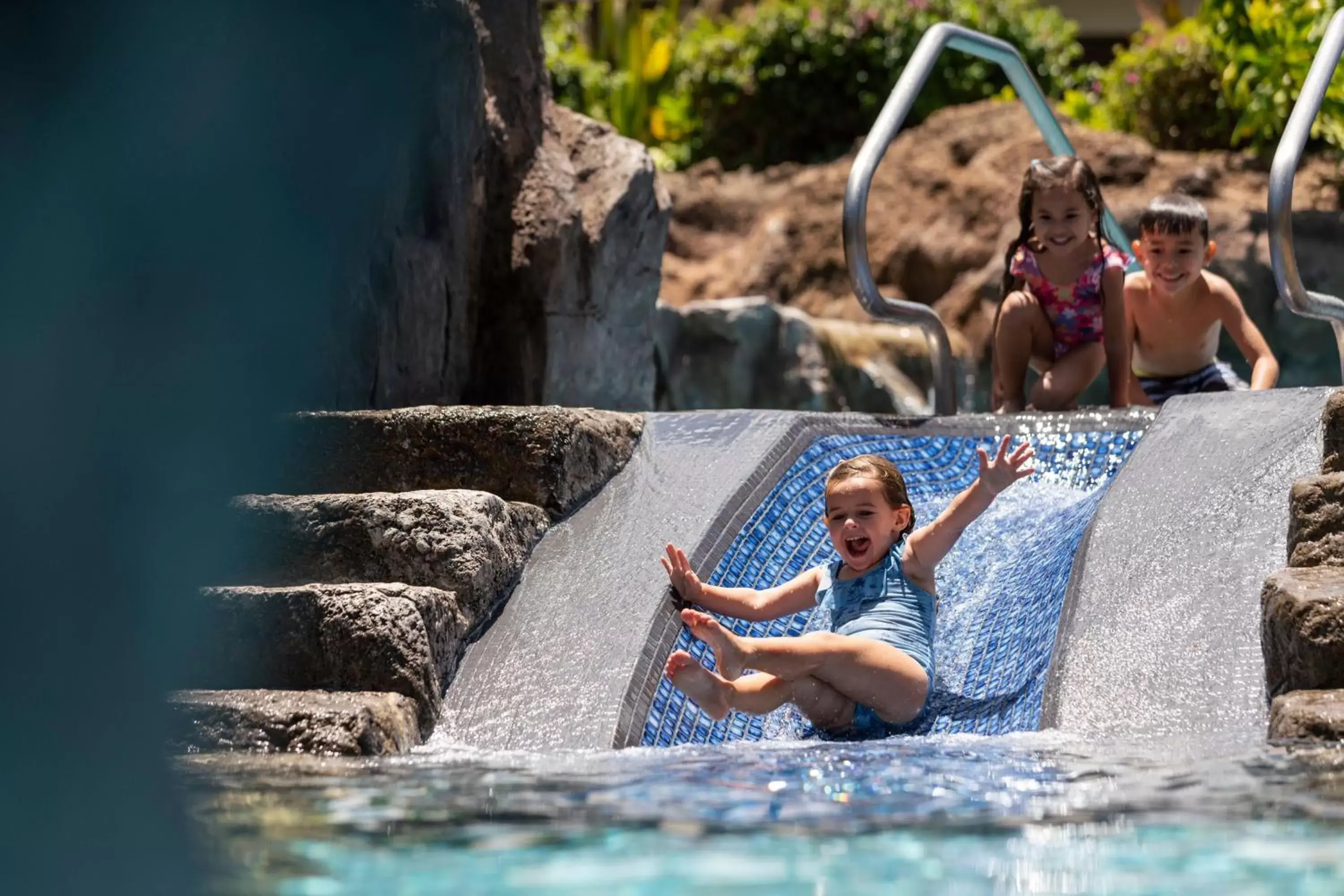 Swimming pool, Guests in Sheraton Maui Resort & Spa