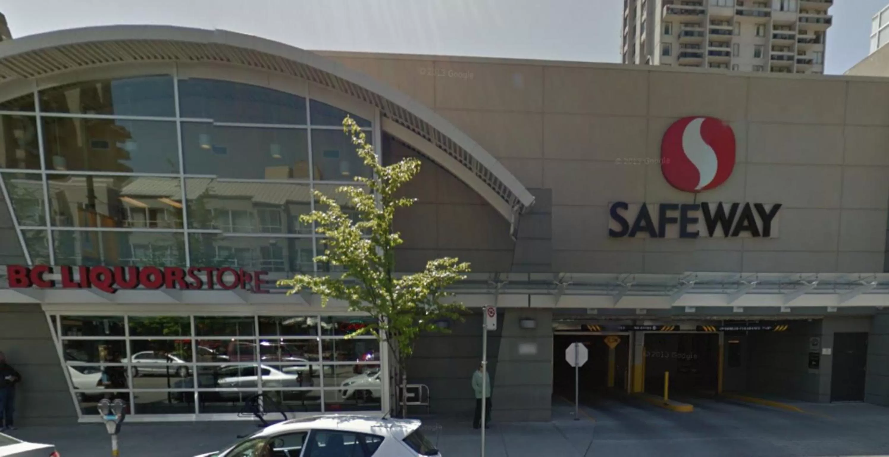 Area and facilities in Divya Sutra Suites on Robson Downtown Vancouver