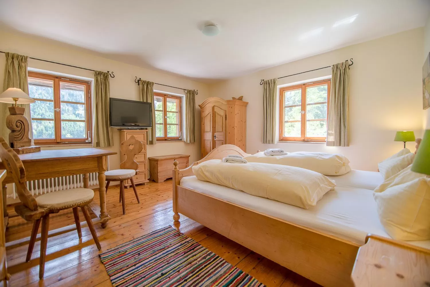 Decorative detail, Bed in Berggasthof Butzn Wirt