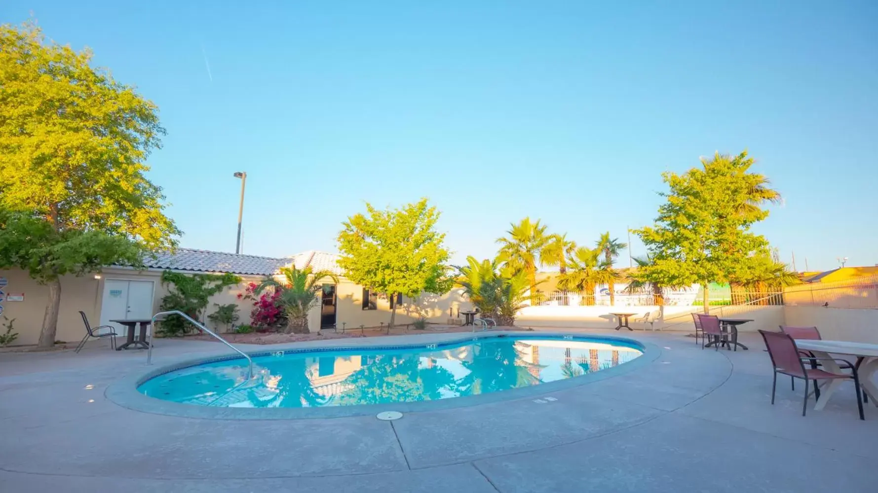 Pool view, Swimming Pool in Rio Del Sol Inn Needles