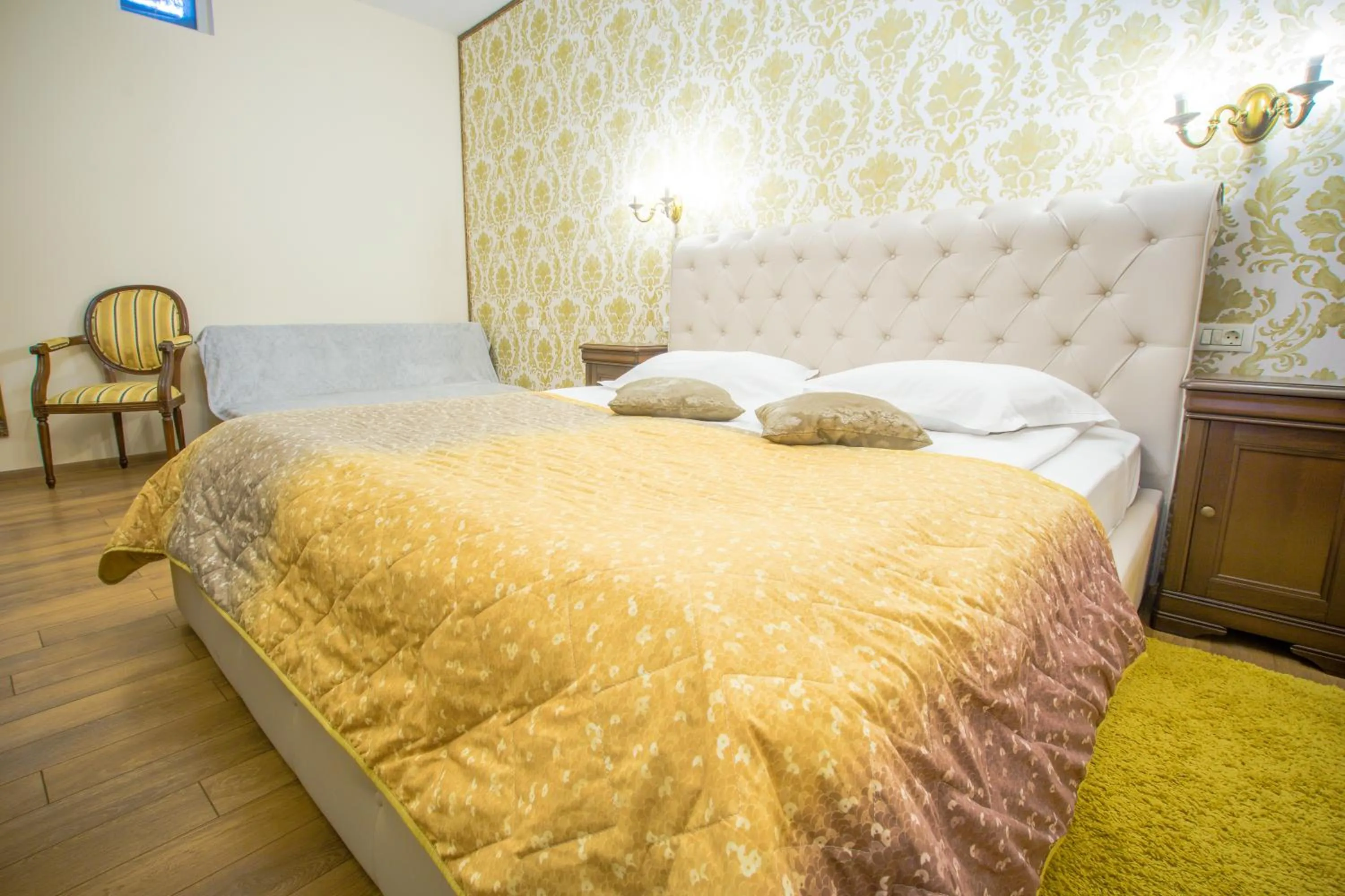 Bedroom, Bed in Safrano Palace