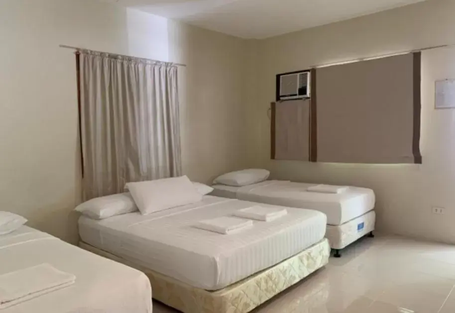 Bed in Anika Island Resort