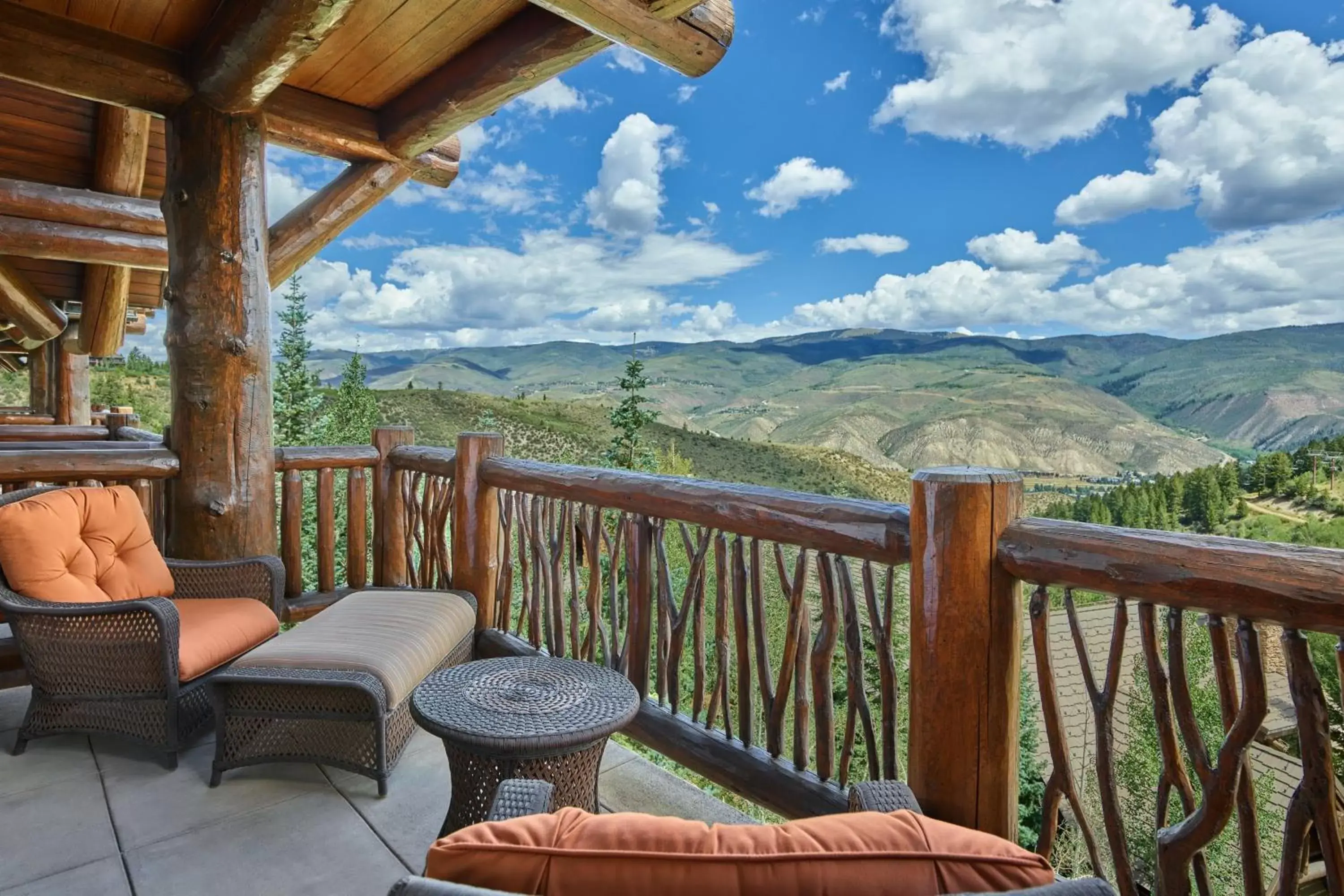 Photo of the whole room, Balcony/Terrace in The Ritz-Carlton, Bachelor Gulch