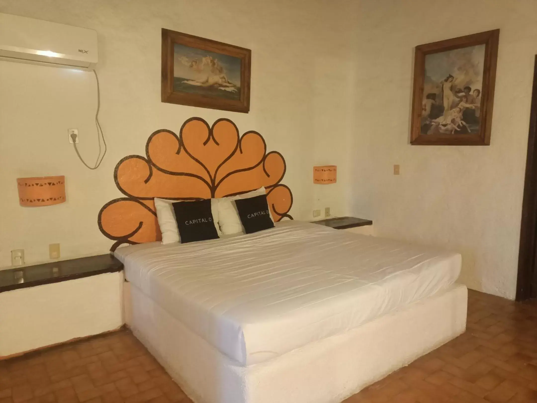 Bed in hotel plaza tucanes