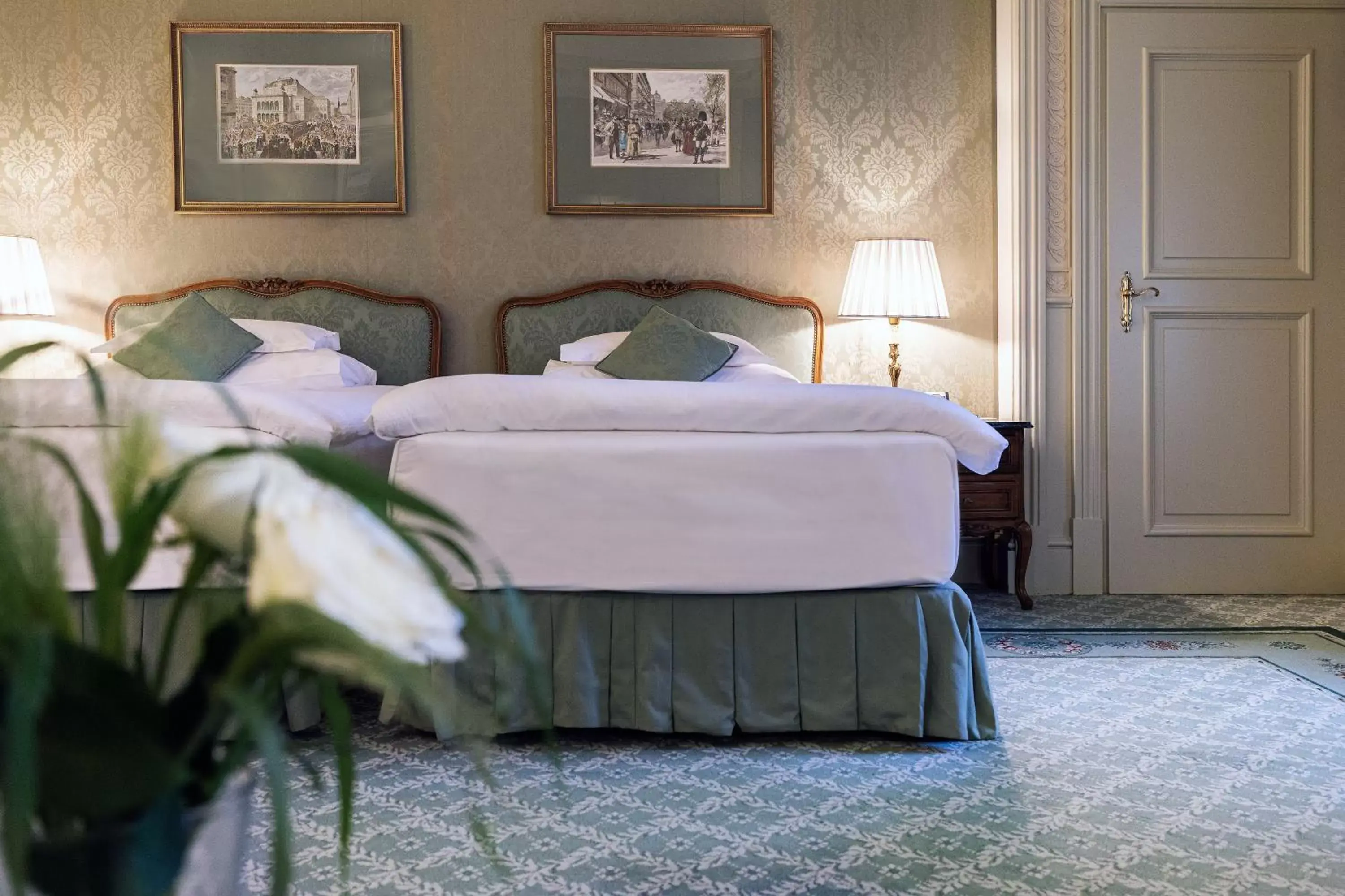 Photo of the whole room, Bed in Grand Hotel Wien