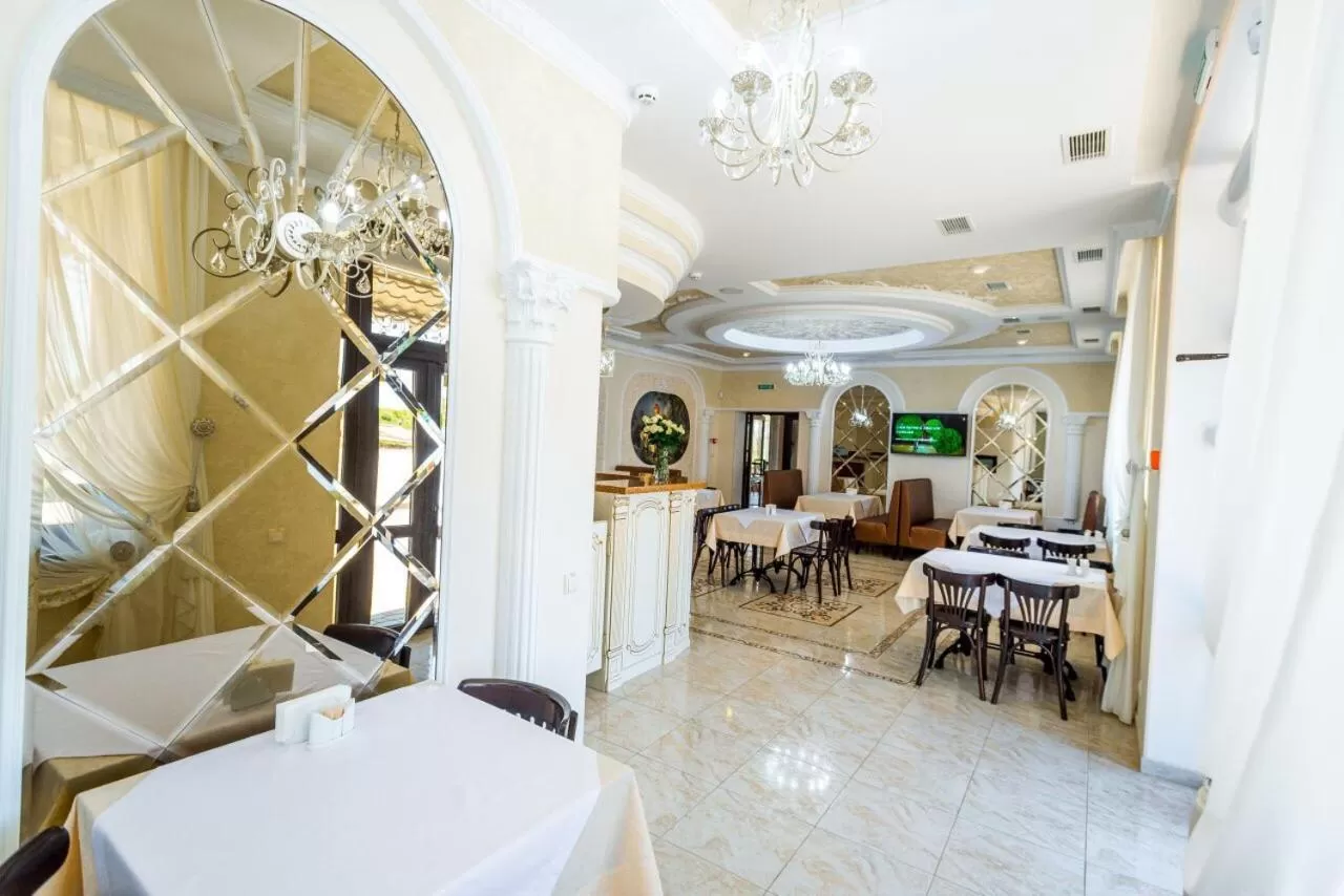 Restaurant/Places to Eat in Mon Plaisir