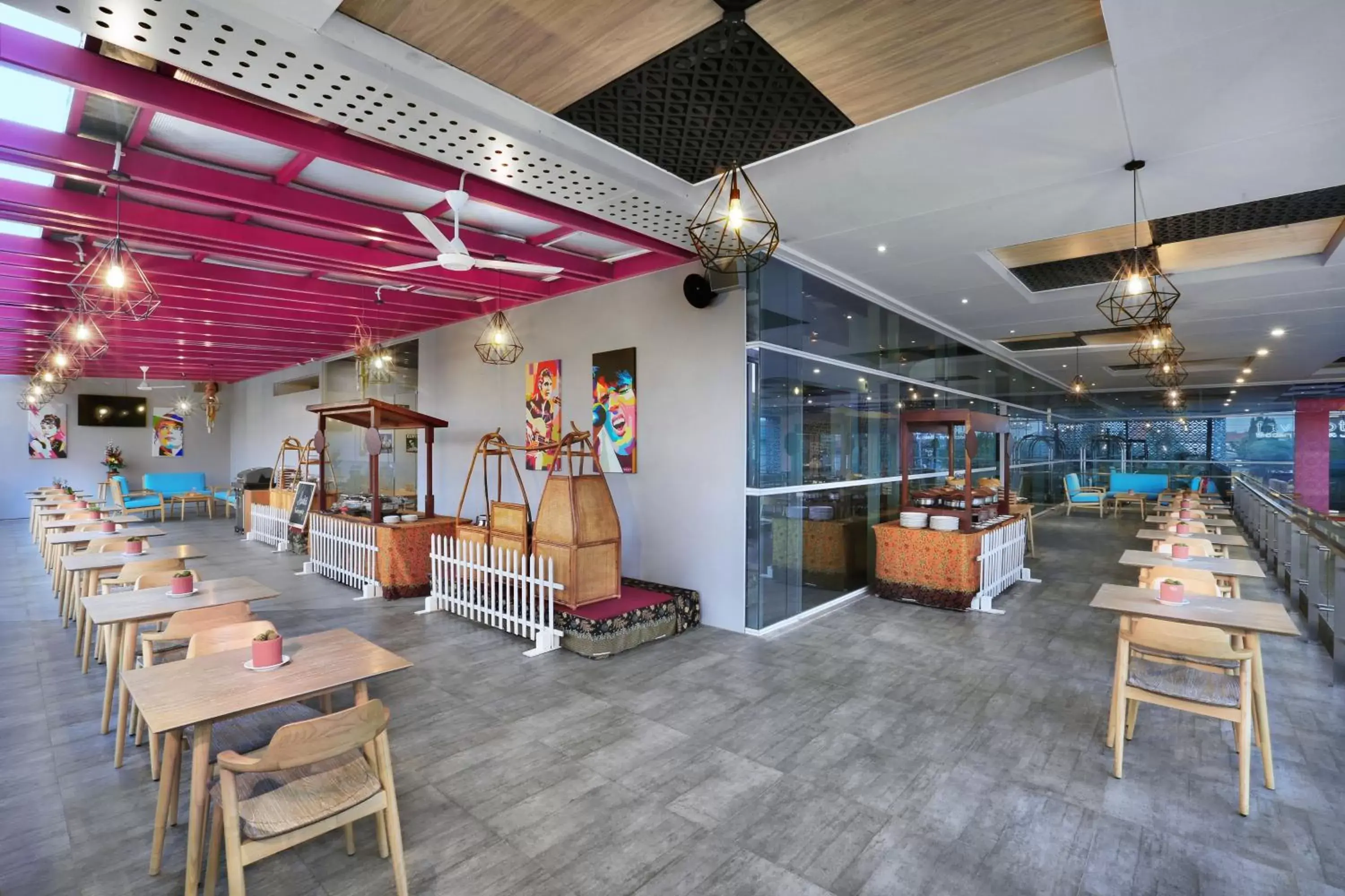 Restaurant/places to eat in favehotel Sidoarjo Restaurant/places to eat in favehotel Sidoarjo