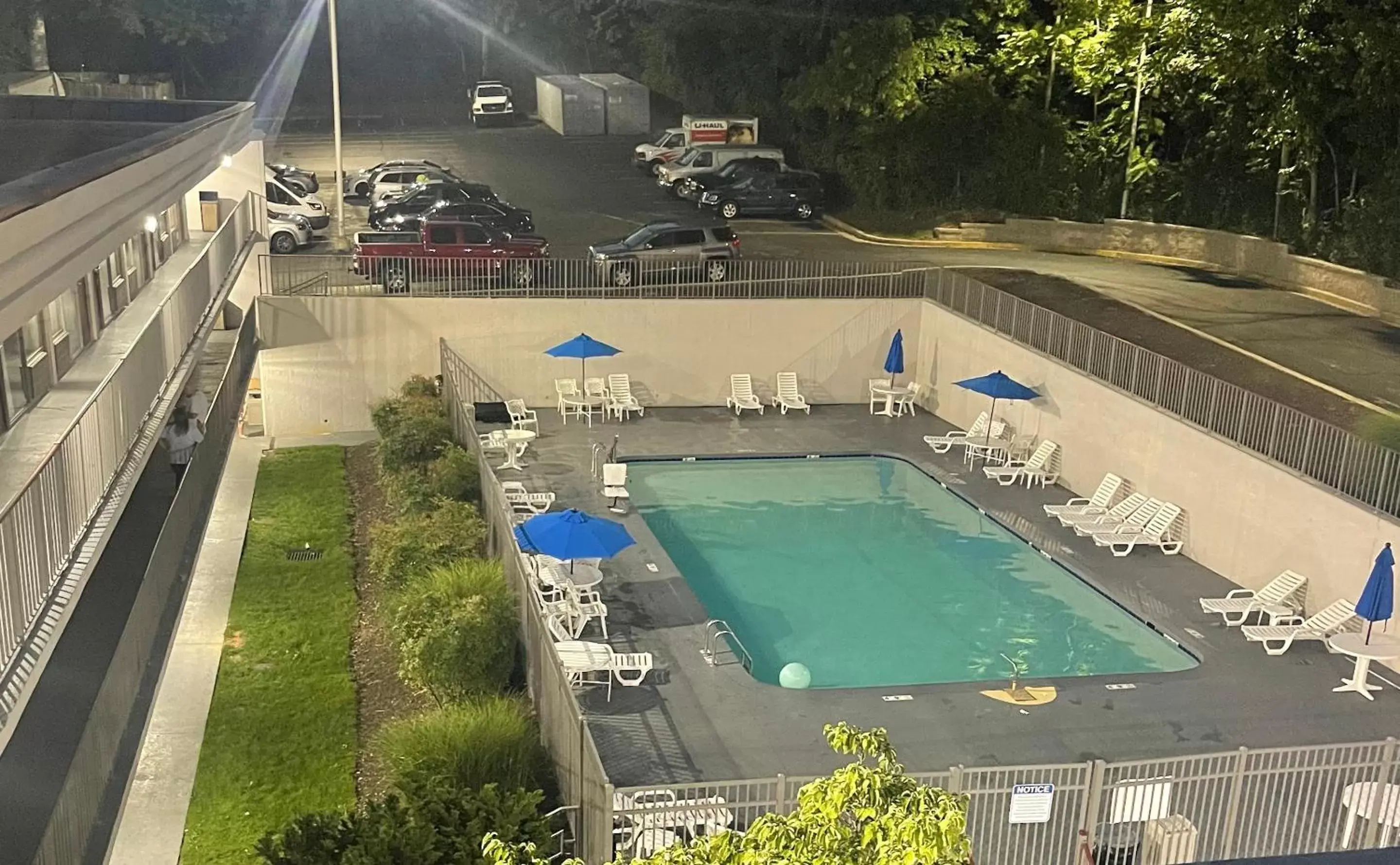 Swimming pool, Pool View in Red Roof Inn Baltimore South Glen Burnie