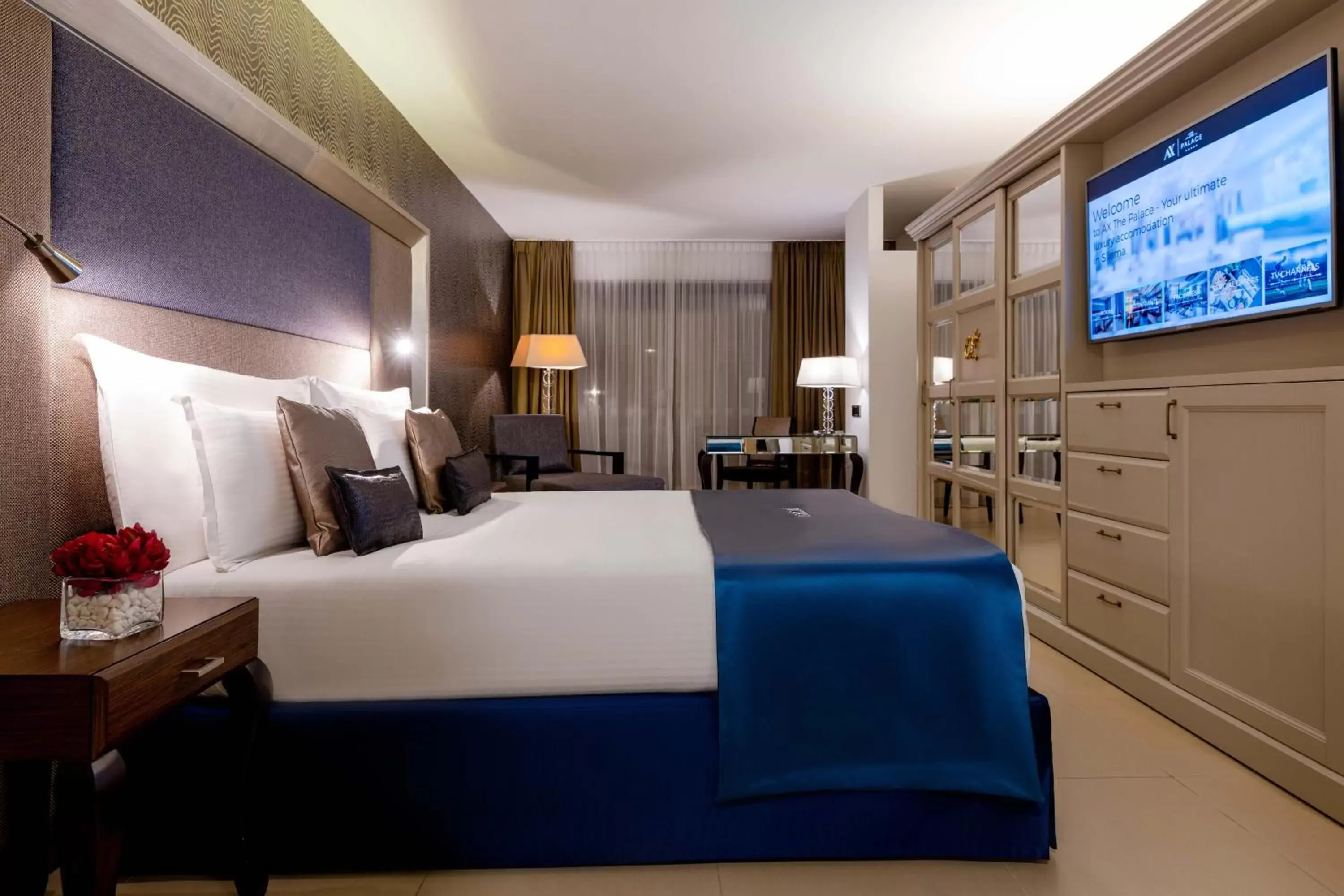 Photo of the whole room, Bed in AX The Palace Photo of the whole room, Bed in AX The Palace