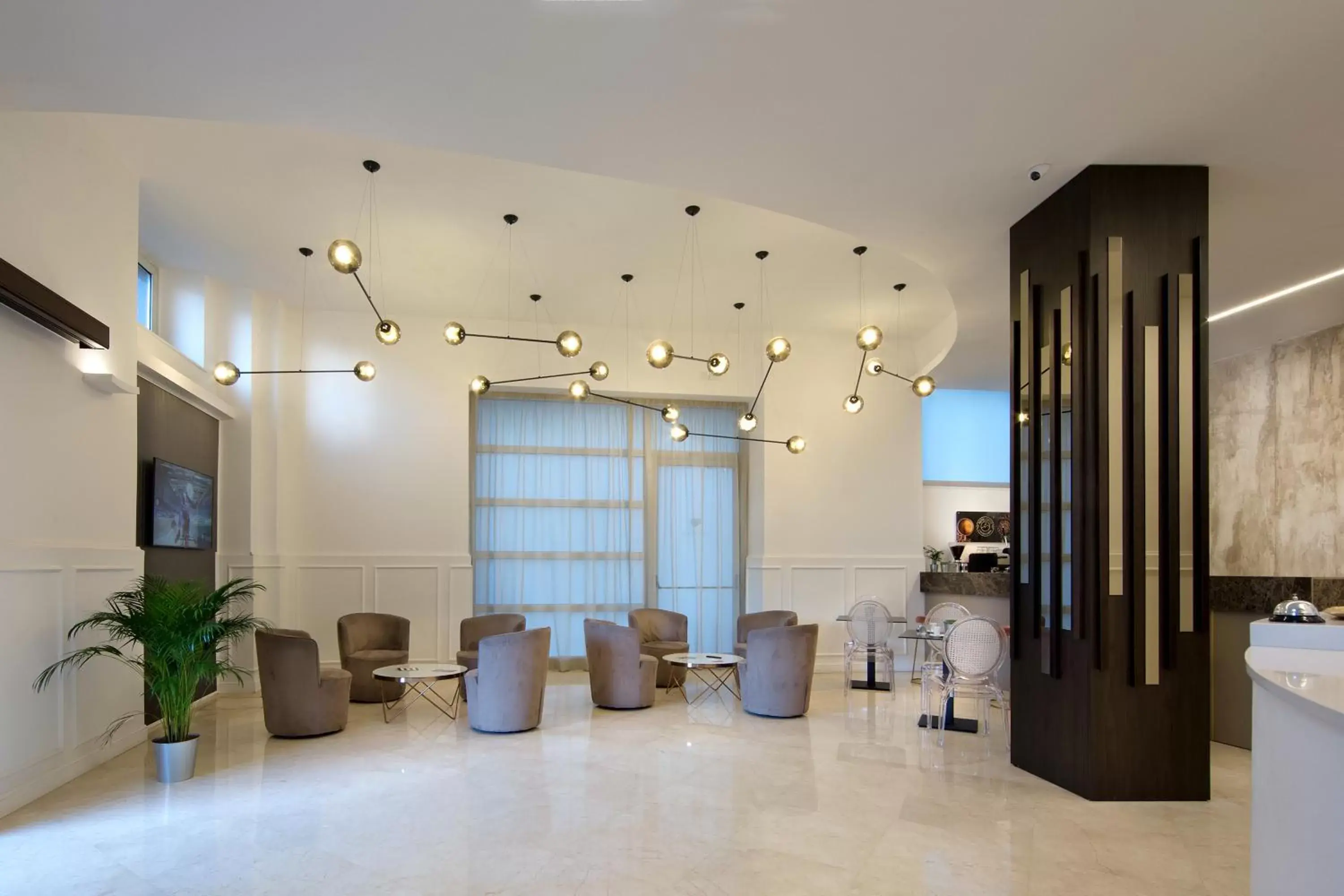 Lobby/Reception in Hotel Diamond