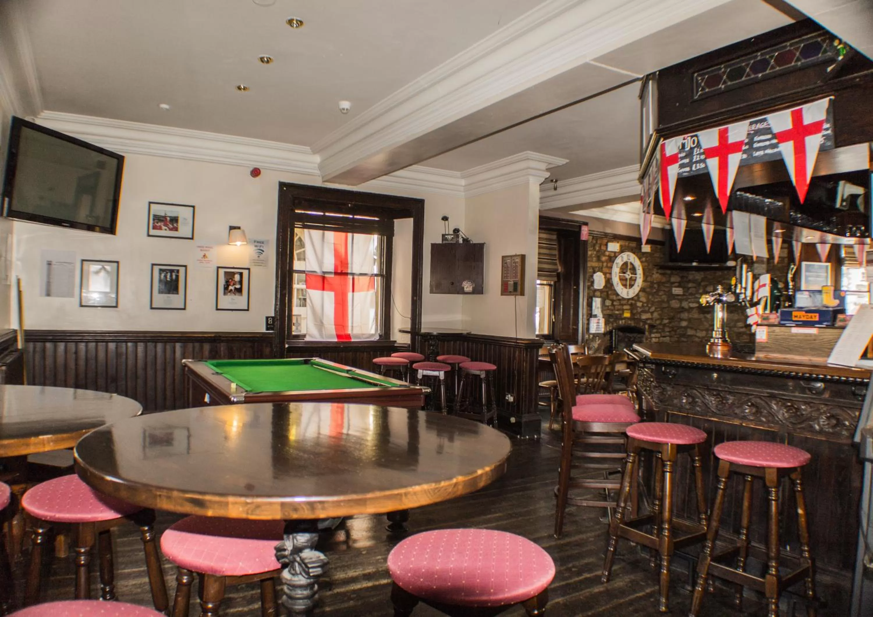 Billiard in The Royal Oak Hotel