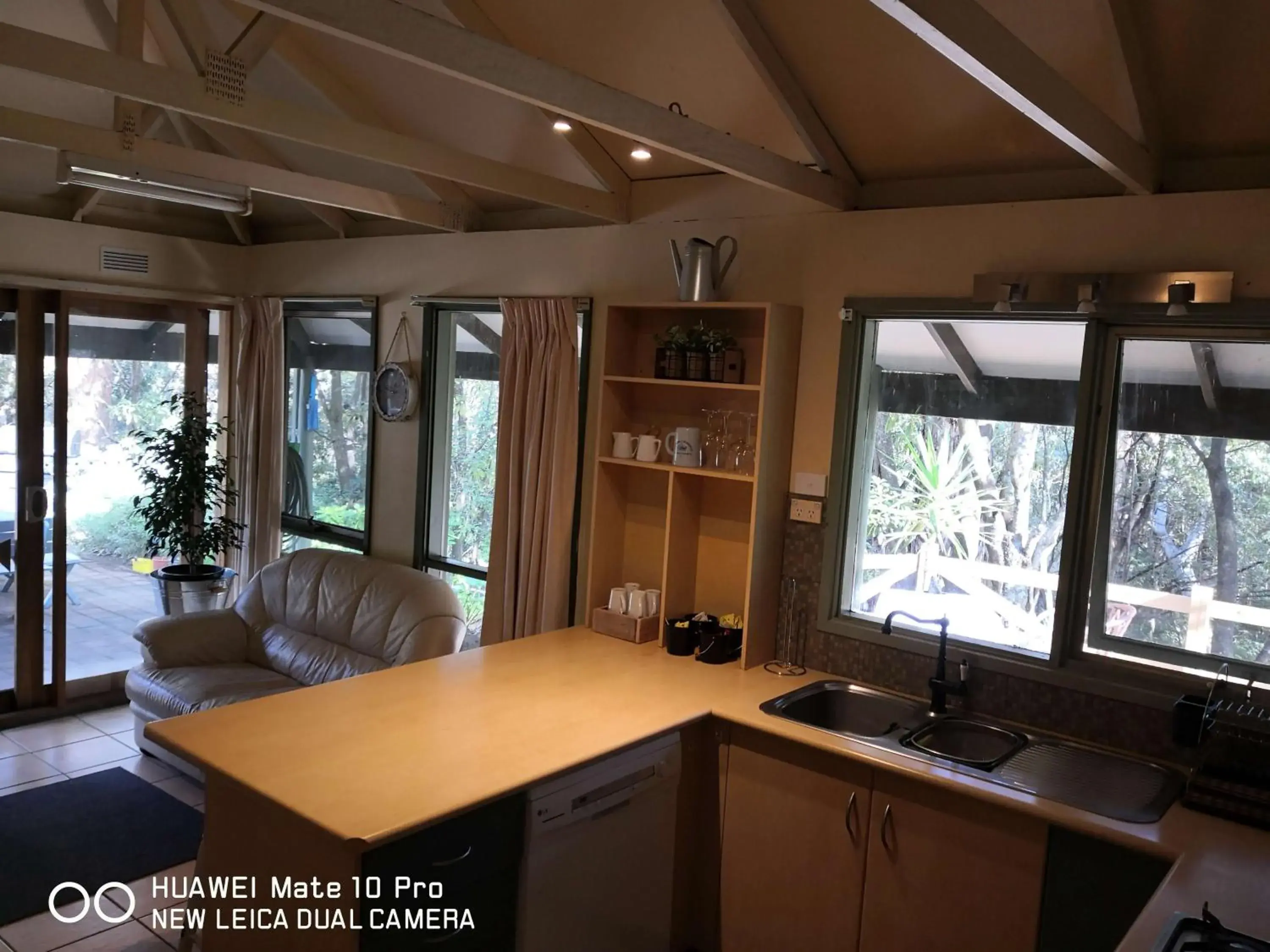 Kitchen/Kitchenette in Kalimna Woods Cottages