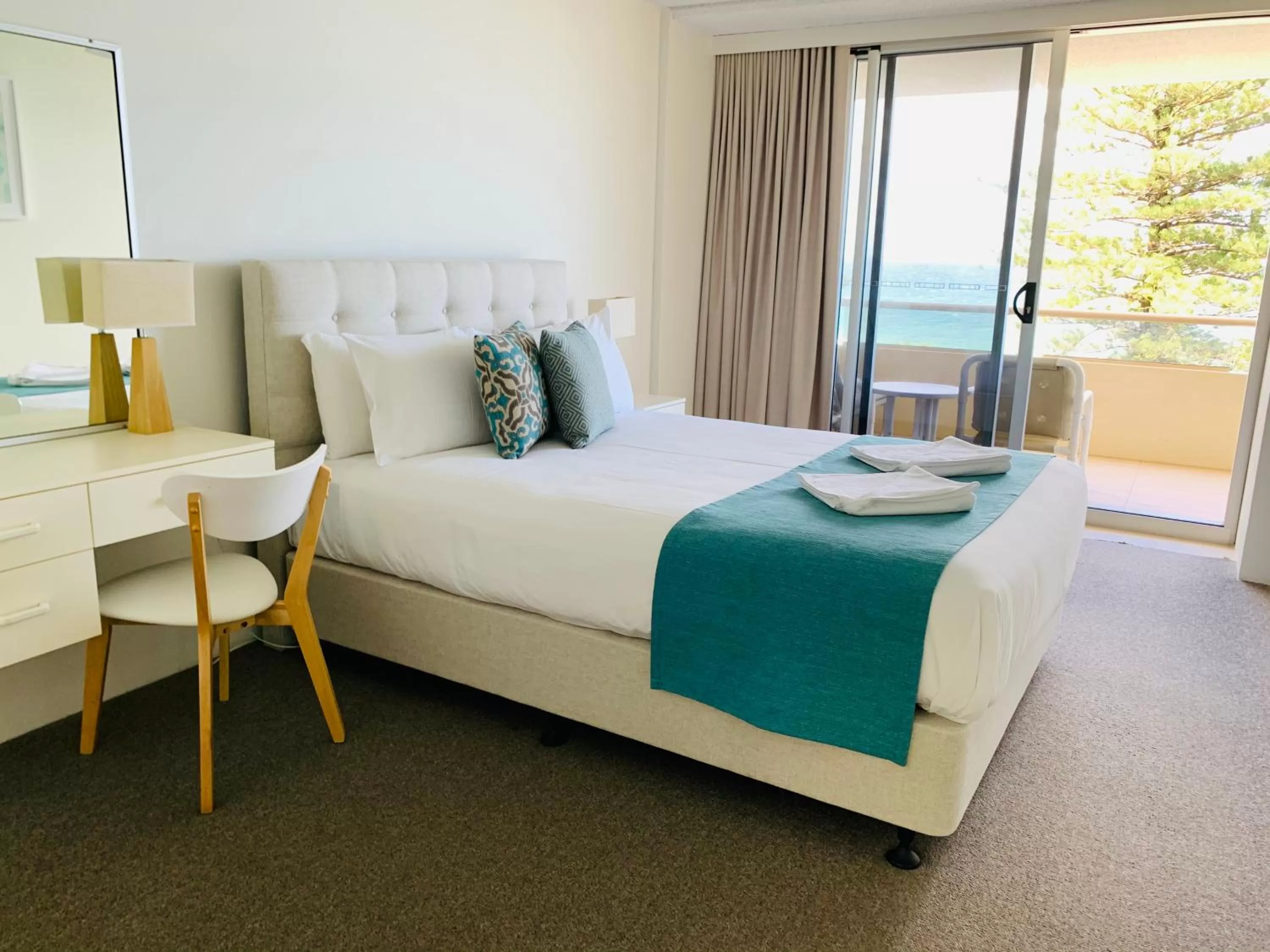 Bed in Park Towers-Goodwin Towers Holiday Units