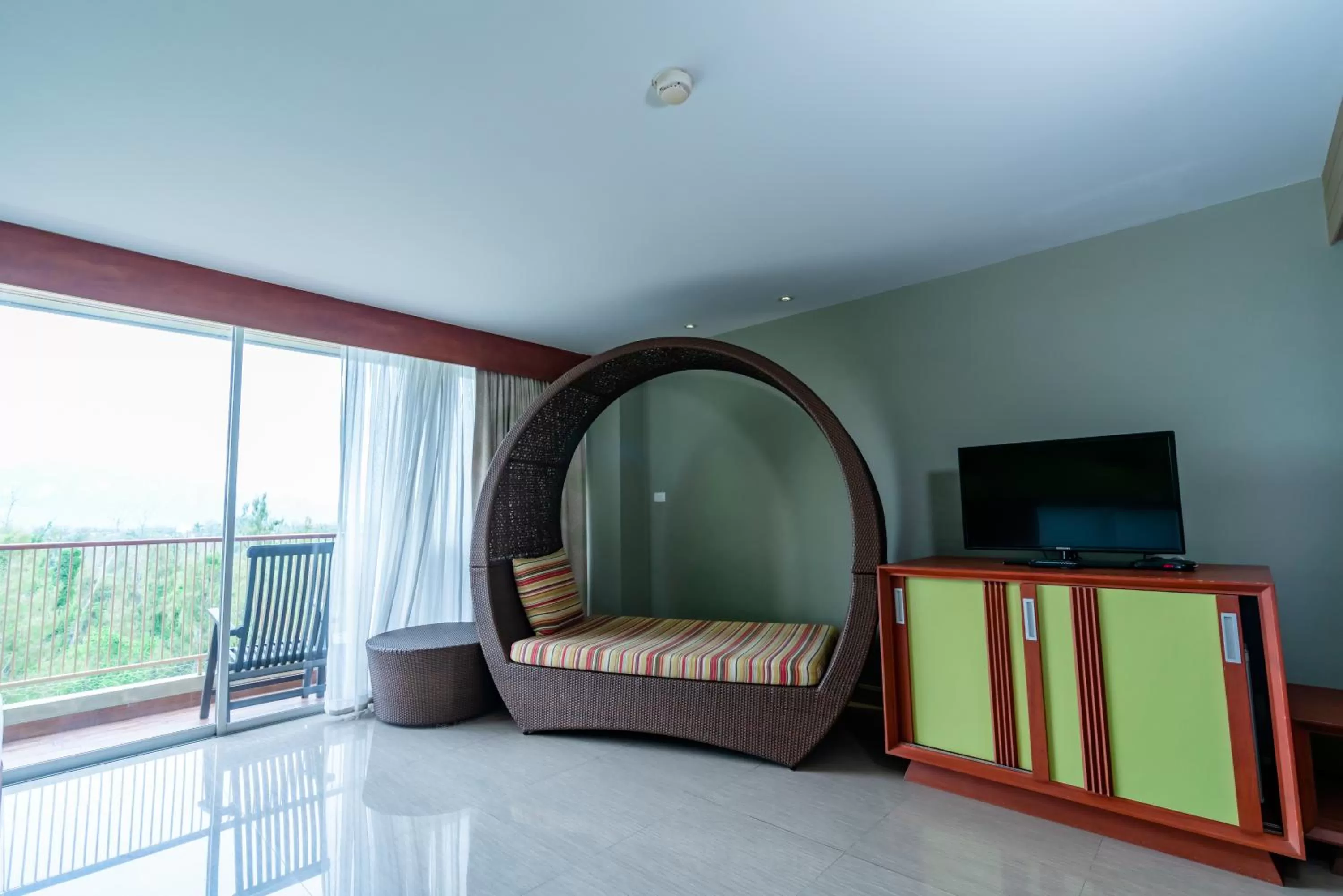 Seating area in Long Beach Cha-Am Hotel