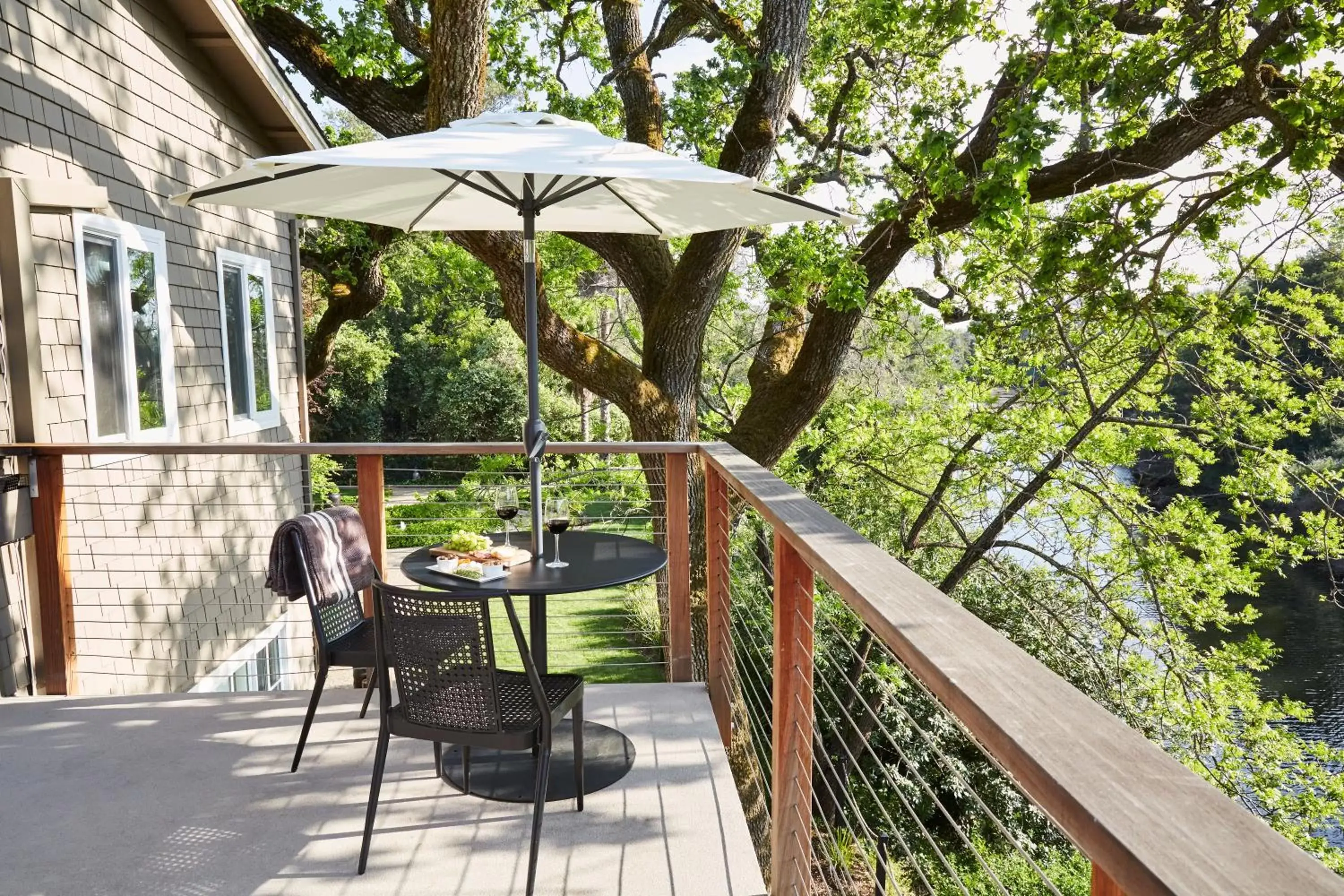 Balcony/Terrace in Milliken Creek Inn