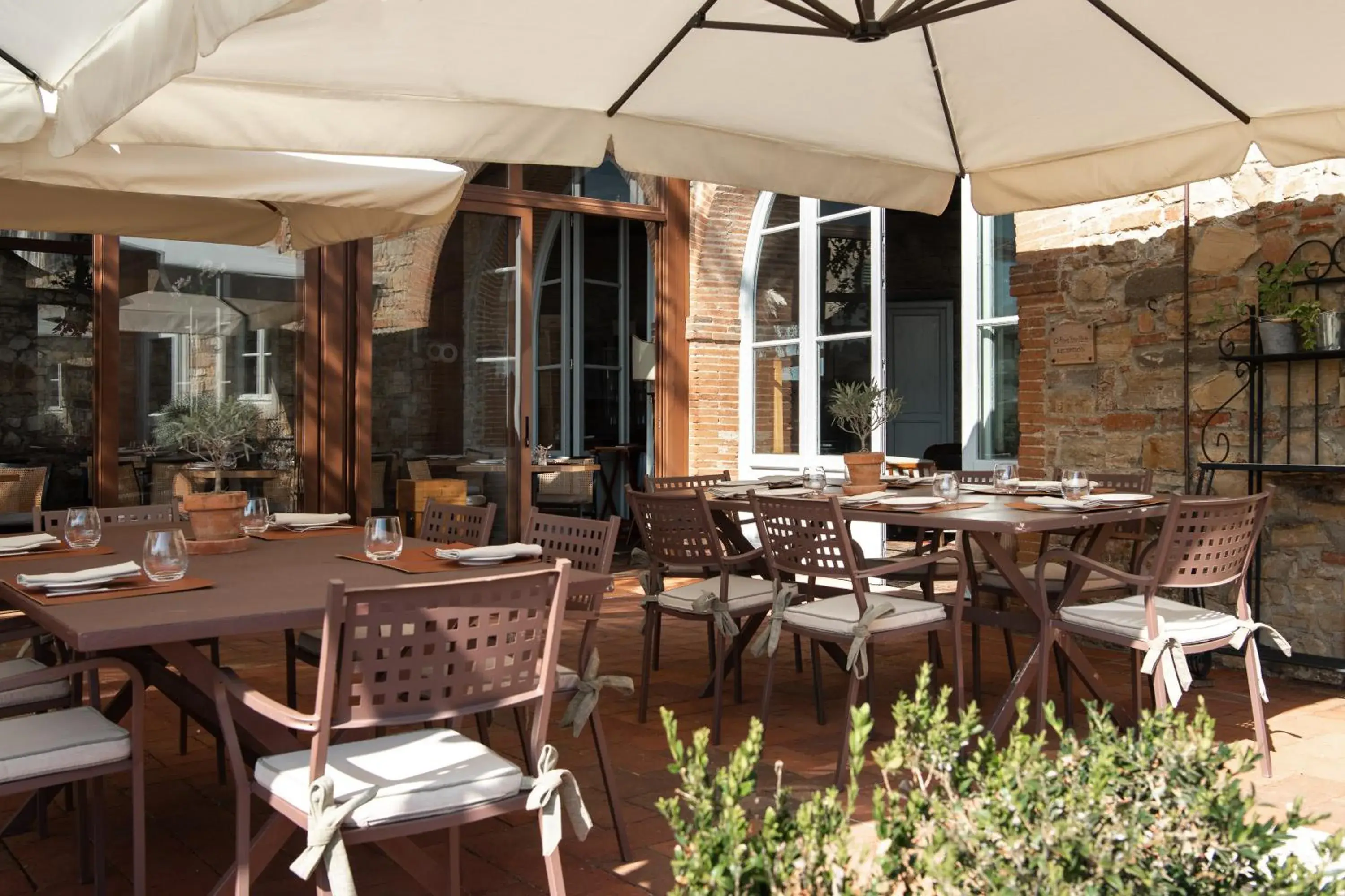 Restaurant/places to eat in Relais Villa Olmo - Place of Charme Restaurant/places to eat in Relais Villa Olmo - Place of Charme