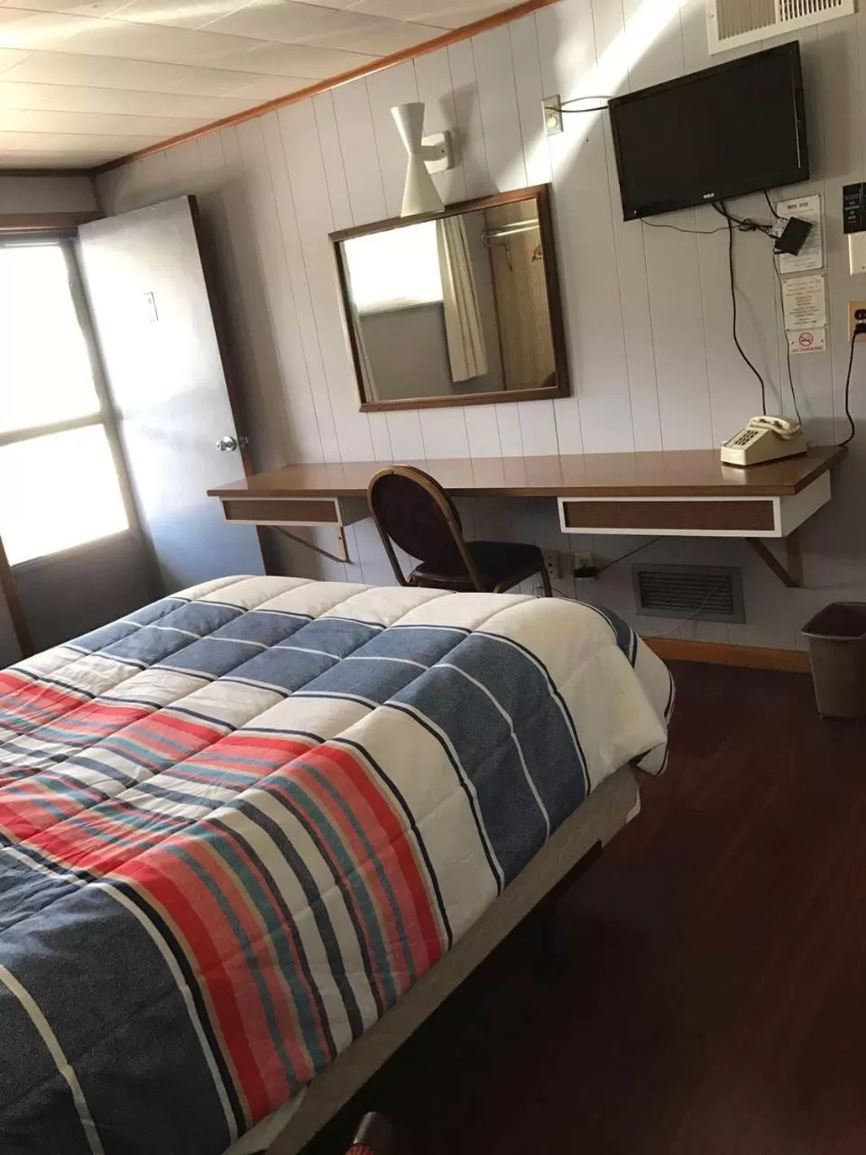 Bed in Melody Motor Lodge