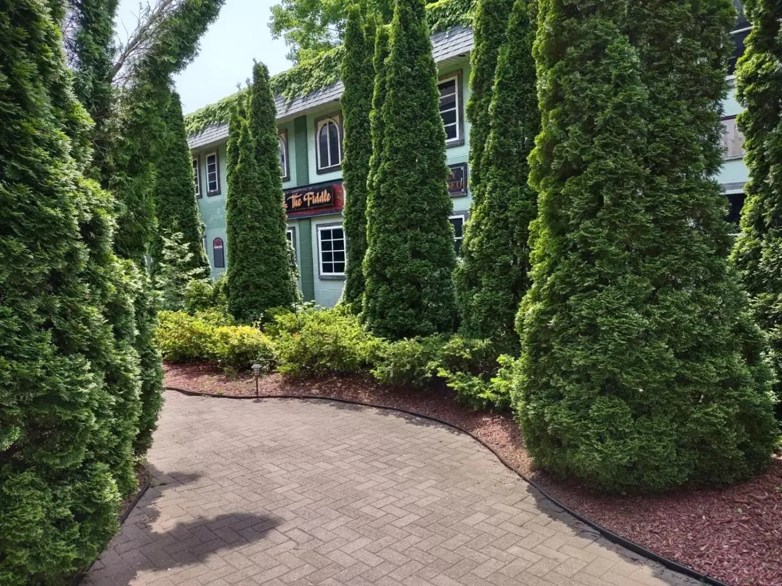 Garden view, Property Building in The King George Inn