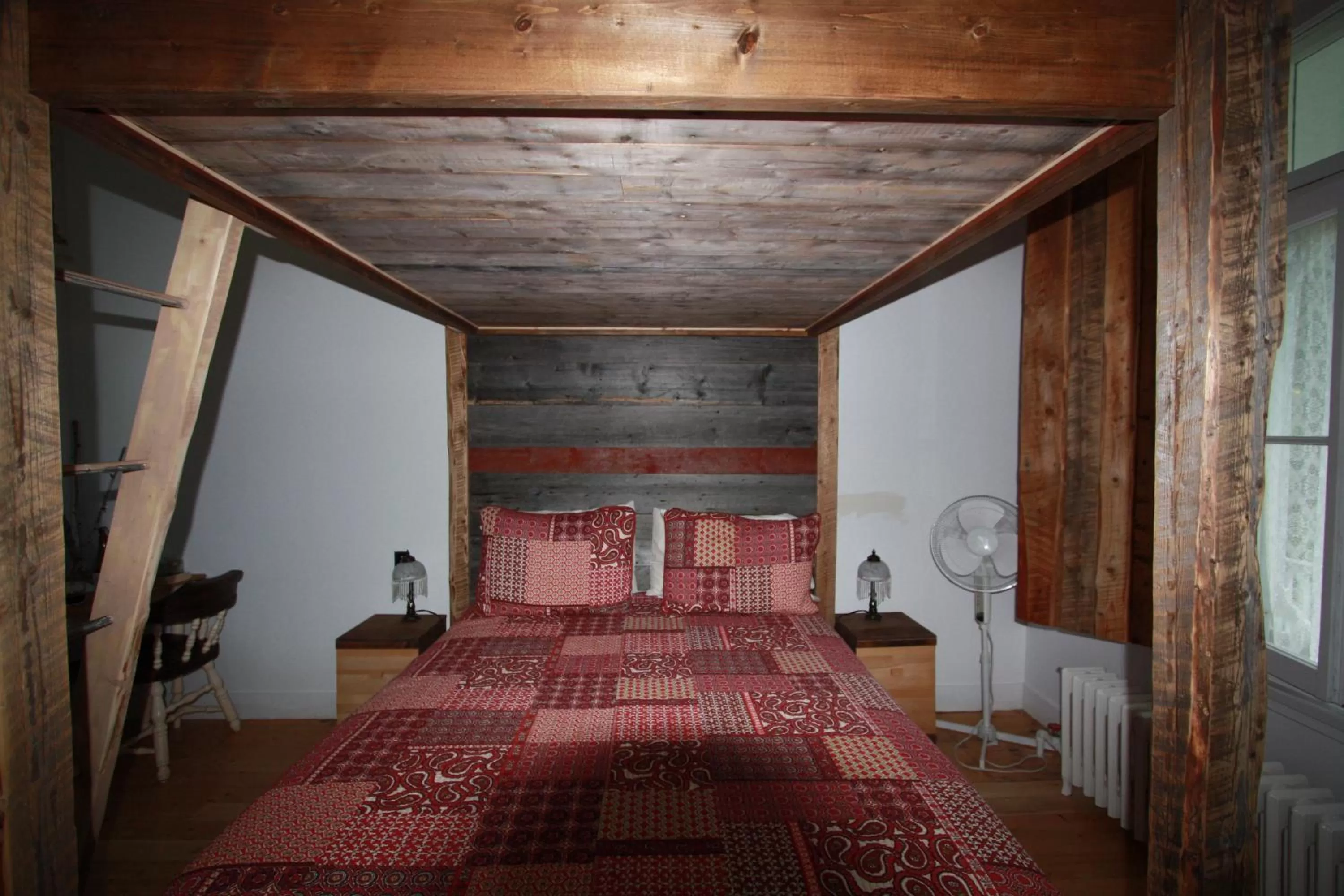 Photo of the whole room in Auberge Carpe Diem