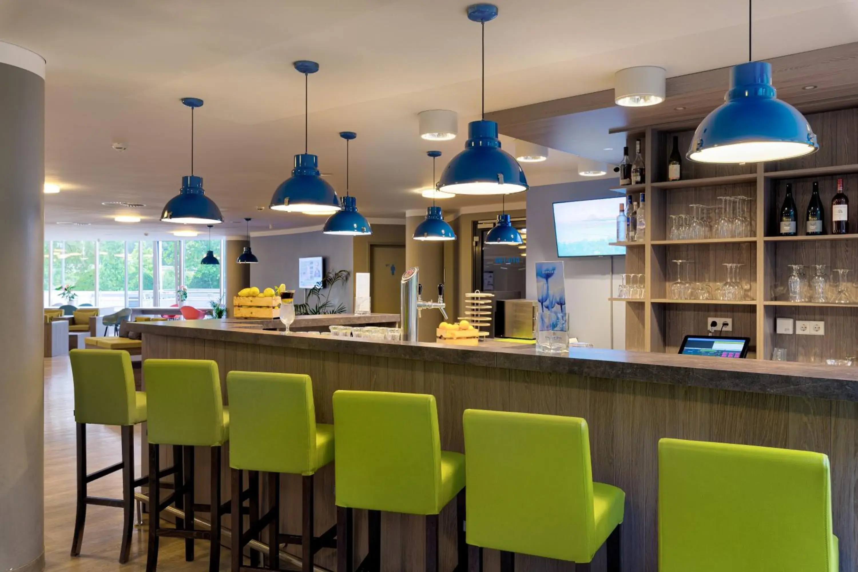 Lounge or bar in Tulip Inn München Messe Lounge or bar in Tulip Inn München Messe