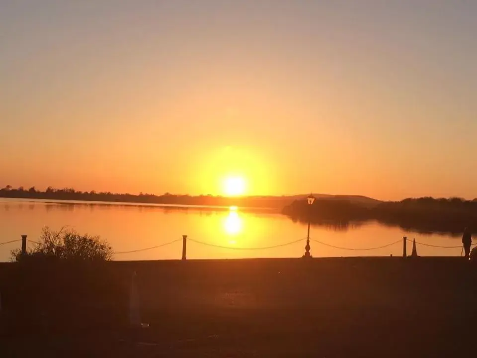 Property building, Sunrise/Sunset in Lakeside Manor Hotel