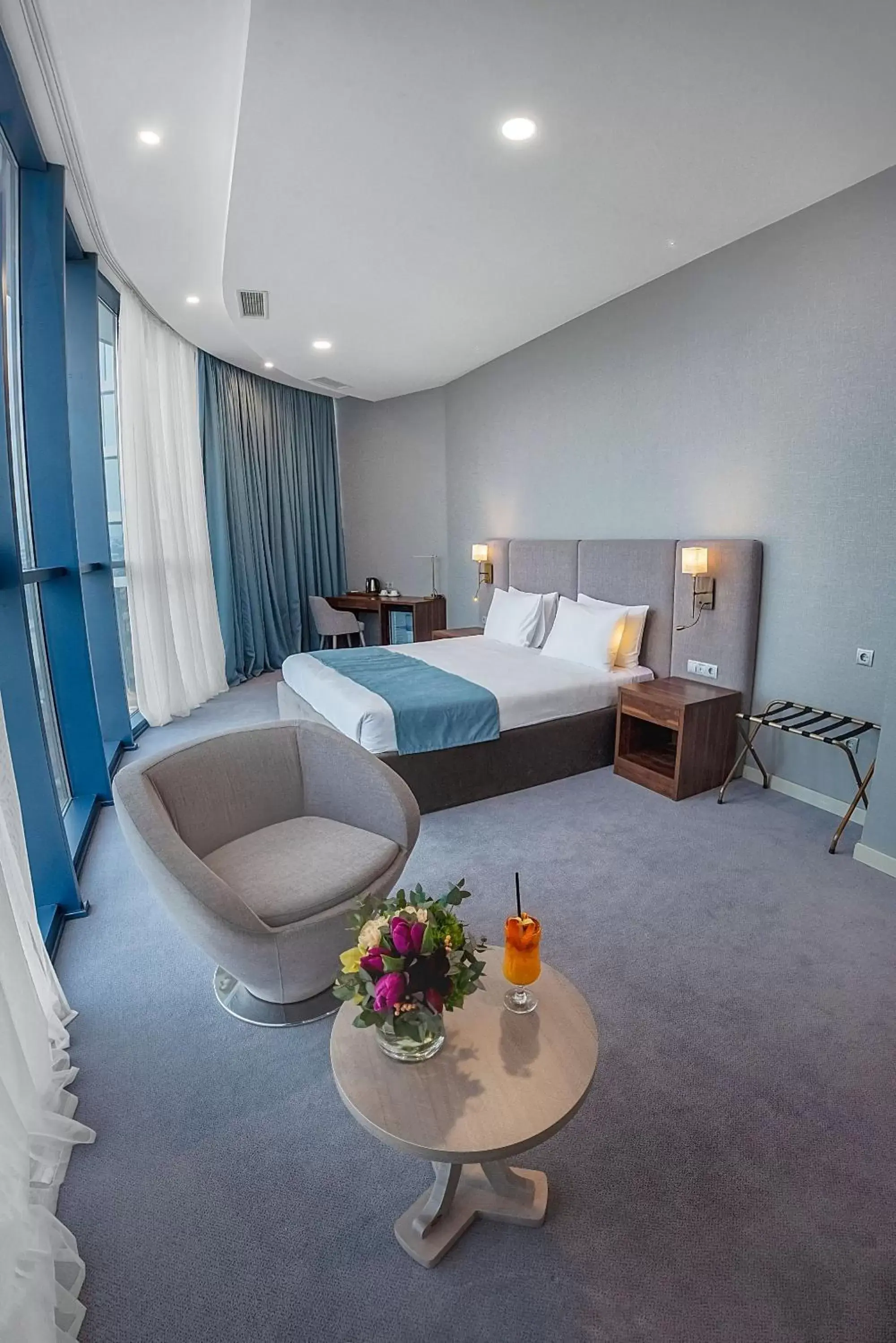 Photo of the whole room, Bed in Meta Business Hotel By King David Photo of the whole room, Bed in Meta Business Hotel By King David