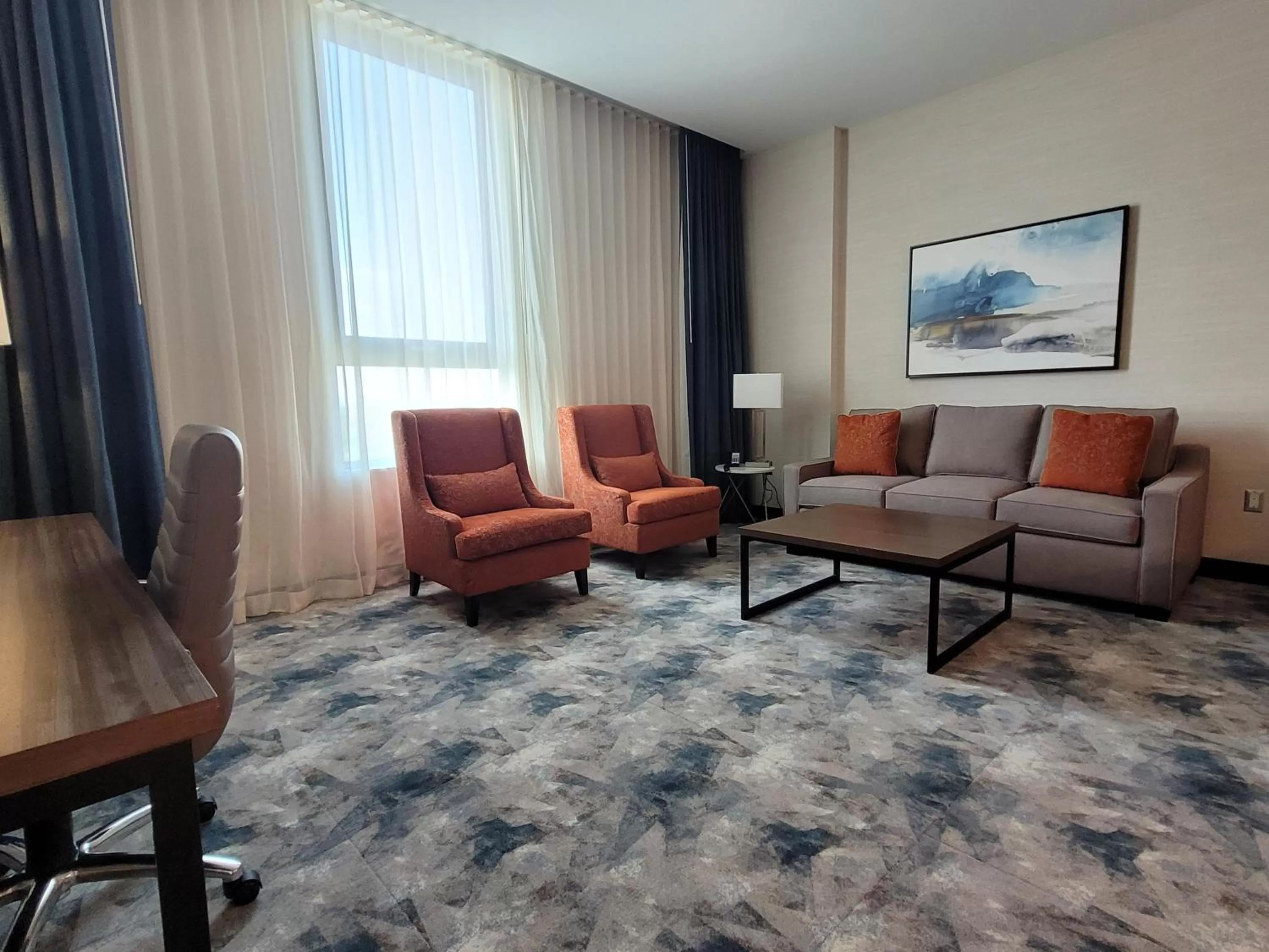 Living room in Pickering Casino Resort