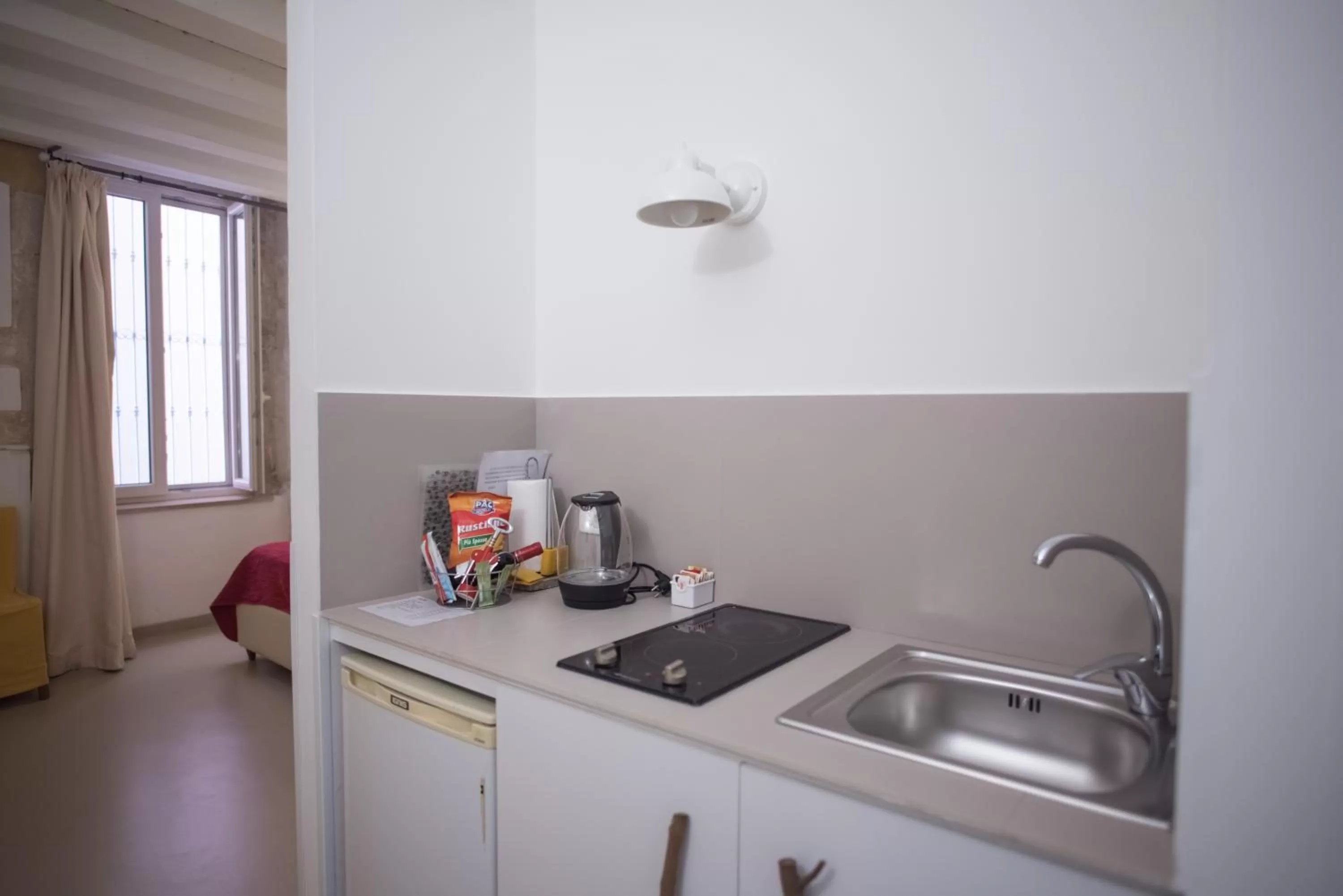 Coffee/tea facilities in Aretusa Vacanze B&B