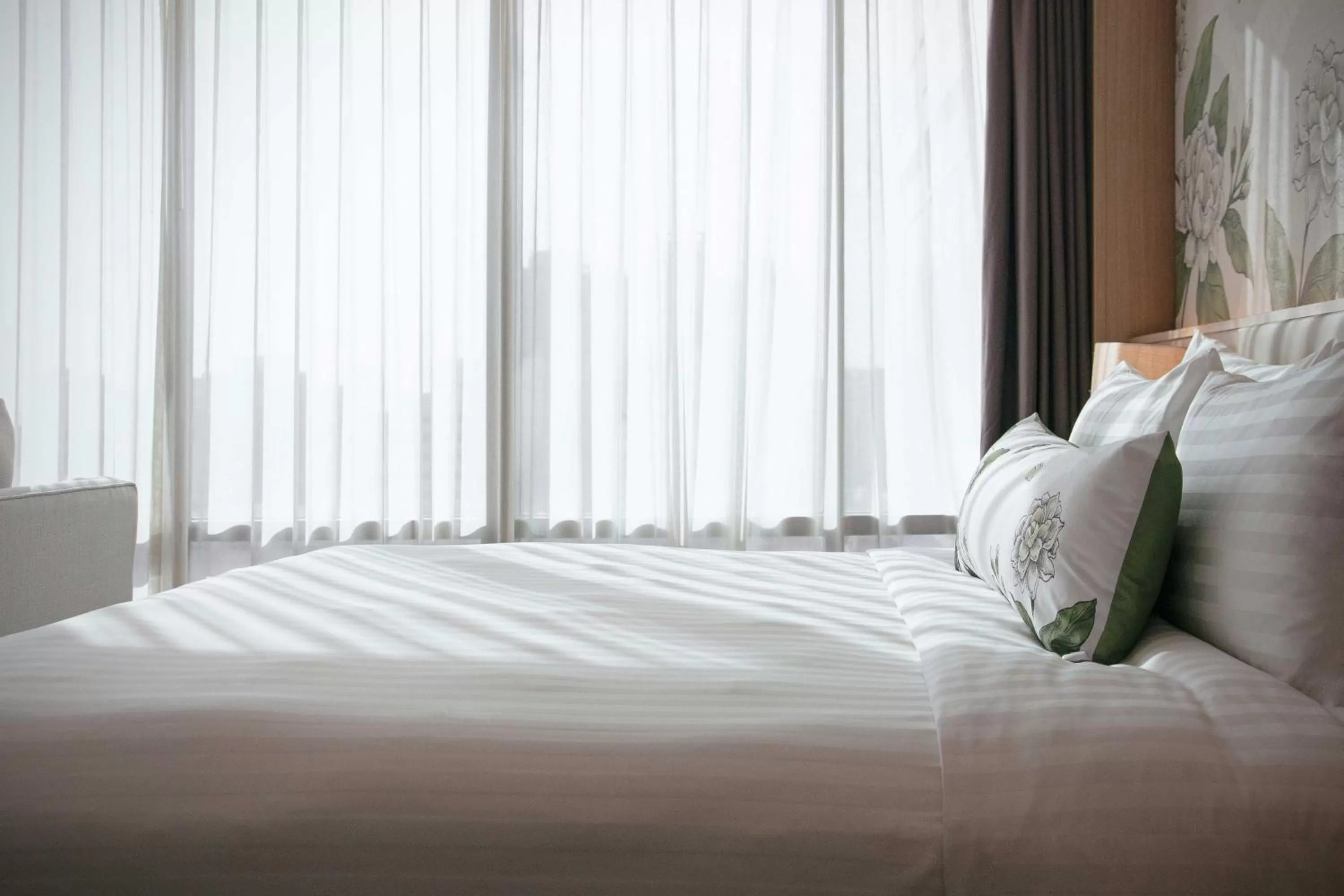 Bedroom, Bed in Sivatel Bangkok Hotel