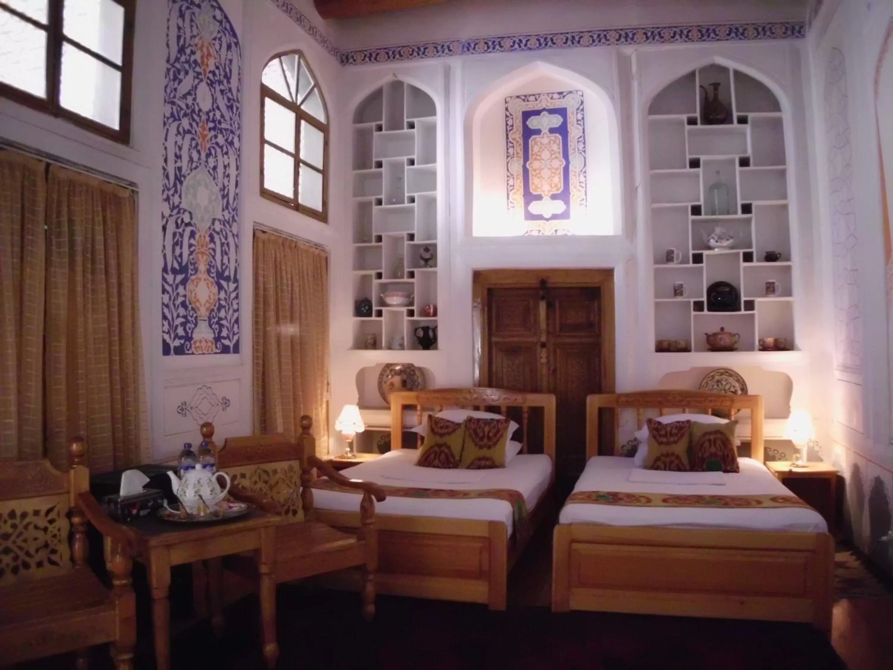 Photo of the whole room, Bed in Emir