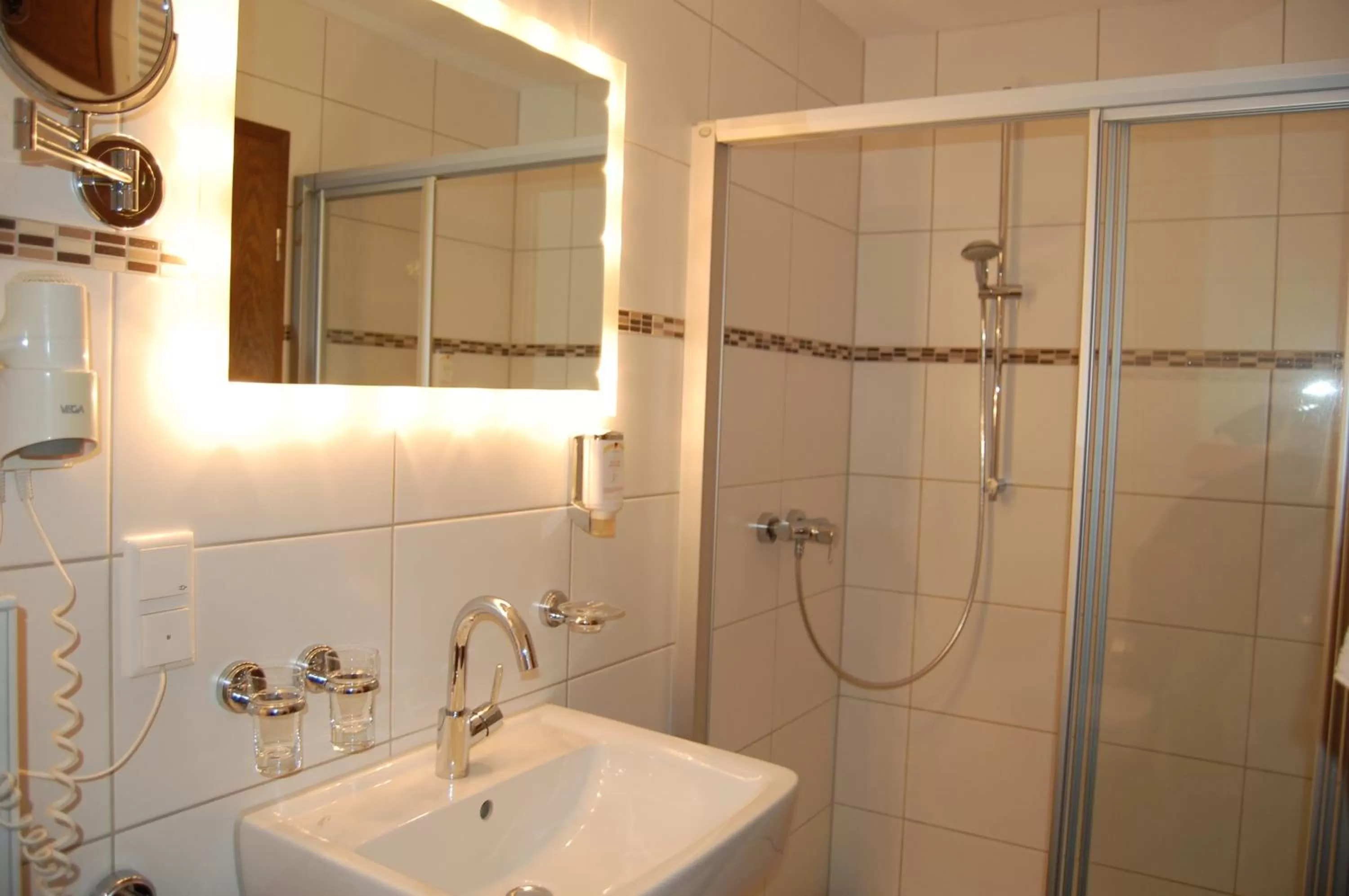 Bathroom in Hotel Grüner Baum mit Restaurant & Wellness