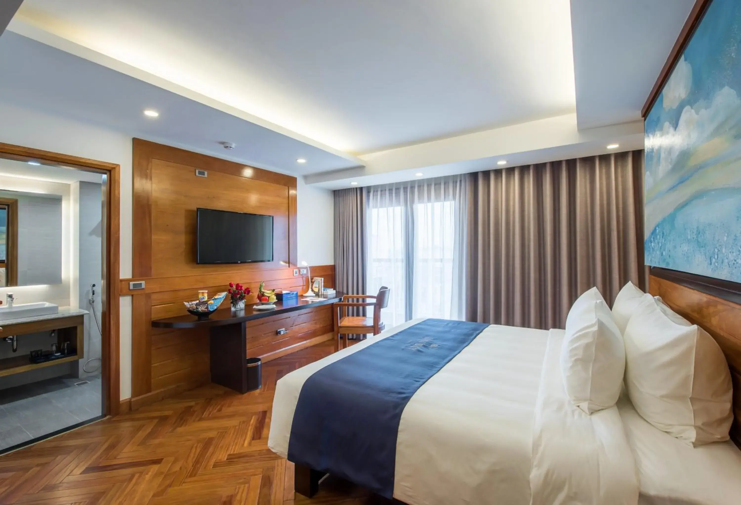 Bedroom, TV/Entertainment Center in Hai Bay Hotel & Restaurant