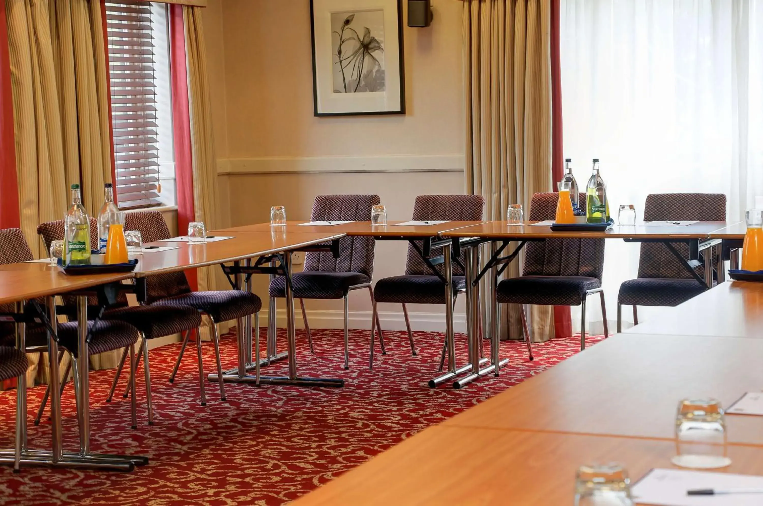On site, Restaurant/Places to Eat in Best Western Plus Milford Hotel