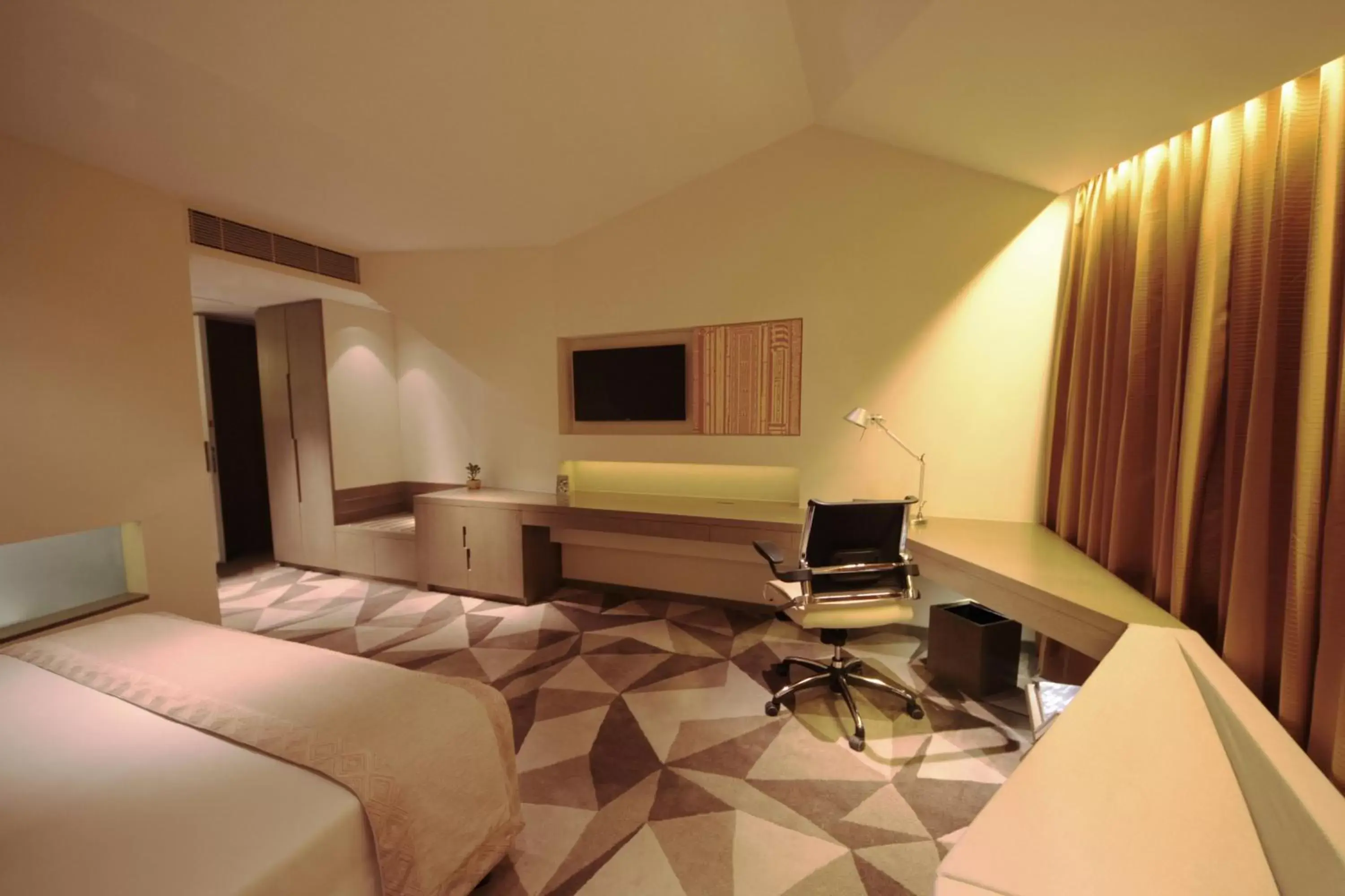 Bedroom, Bed in Vivanta New Delhi, Dwarka Bedroom, Bed in Vivanta New Delhi, Dwarka