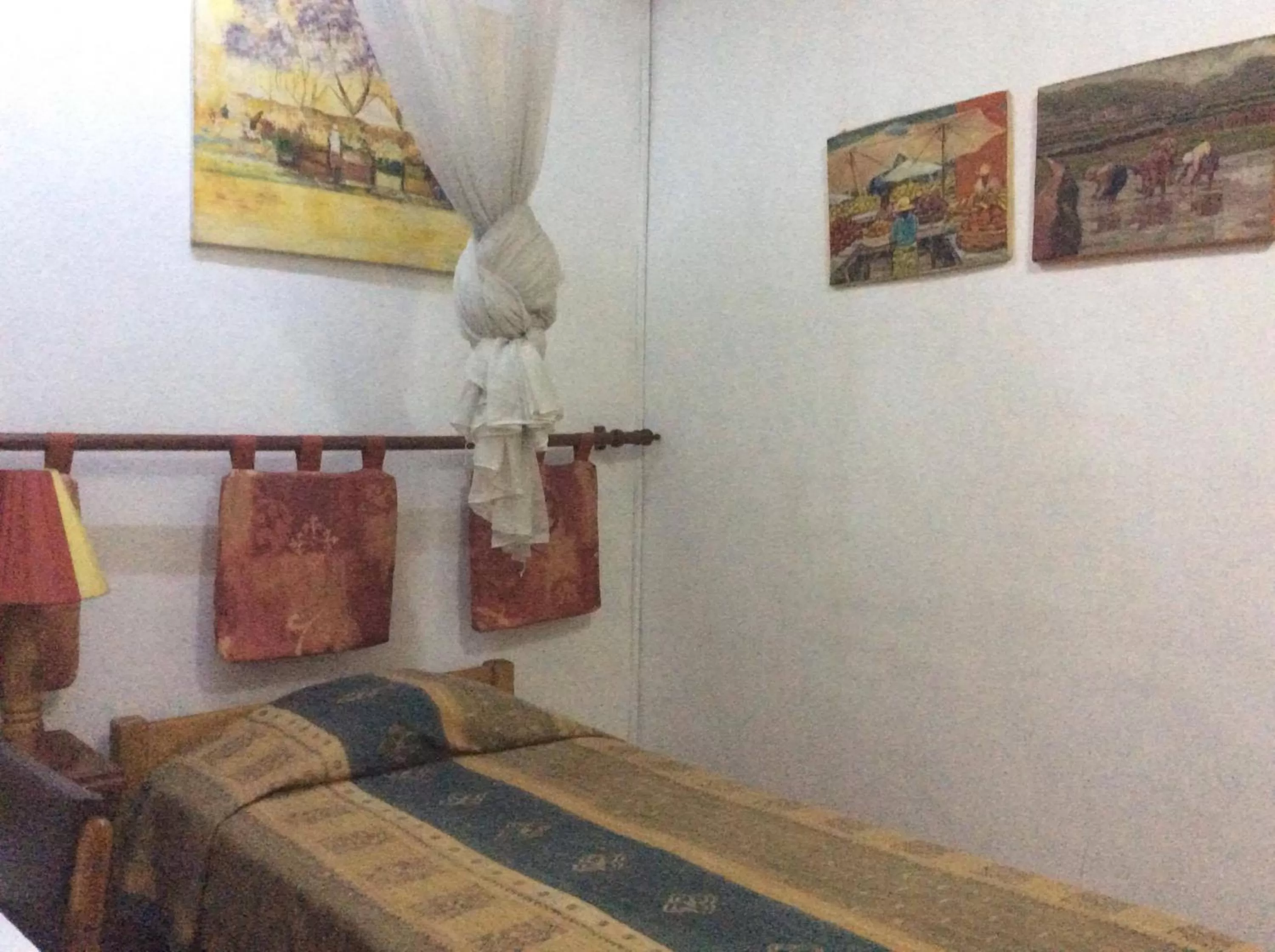 Bed in TANA-JACARANDA