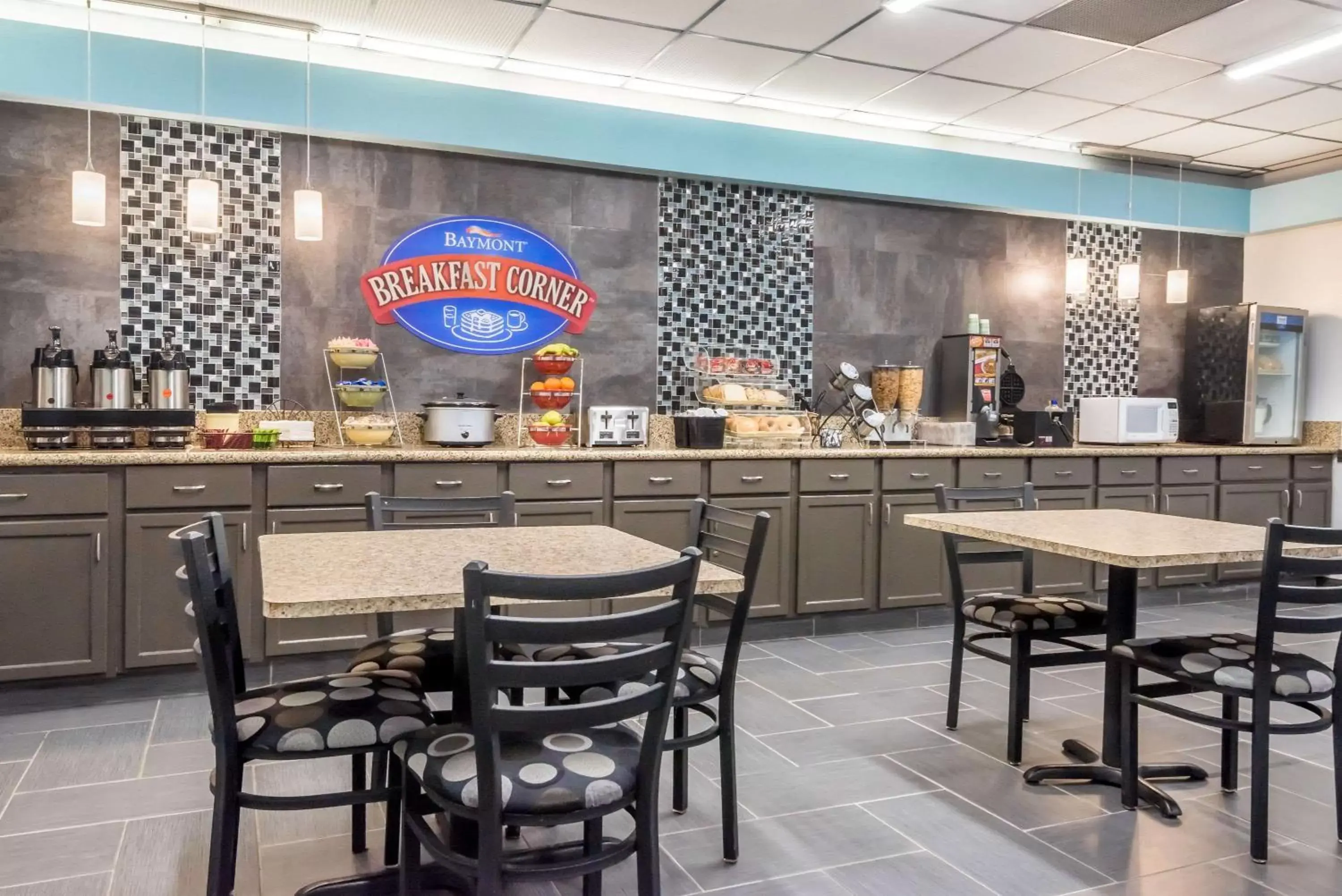 Restaurant/Places to Eat in Baymont by Wyndham Kokomo