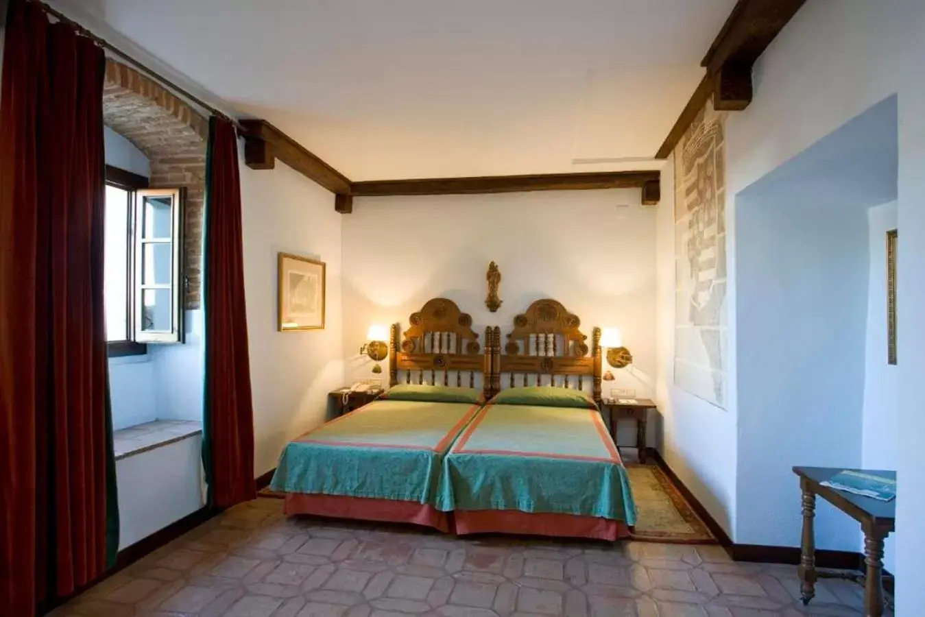 Bedroom, Bed in Parador de Plasencia