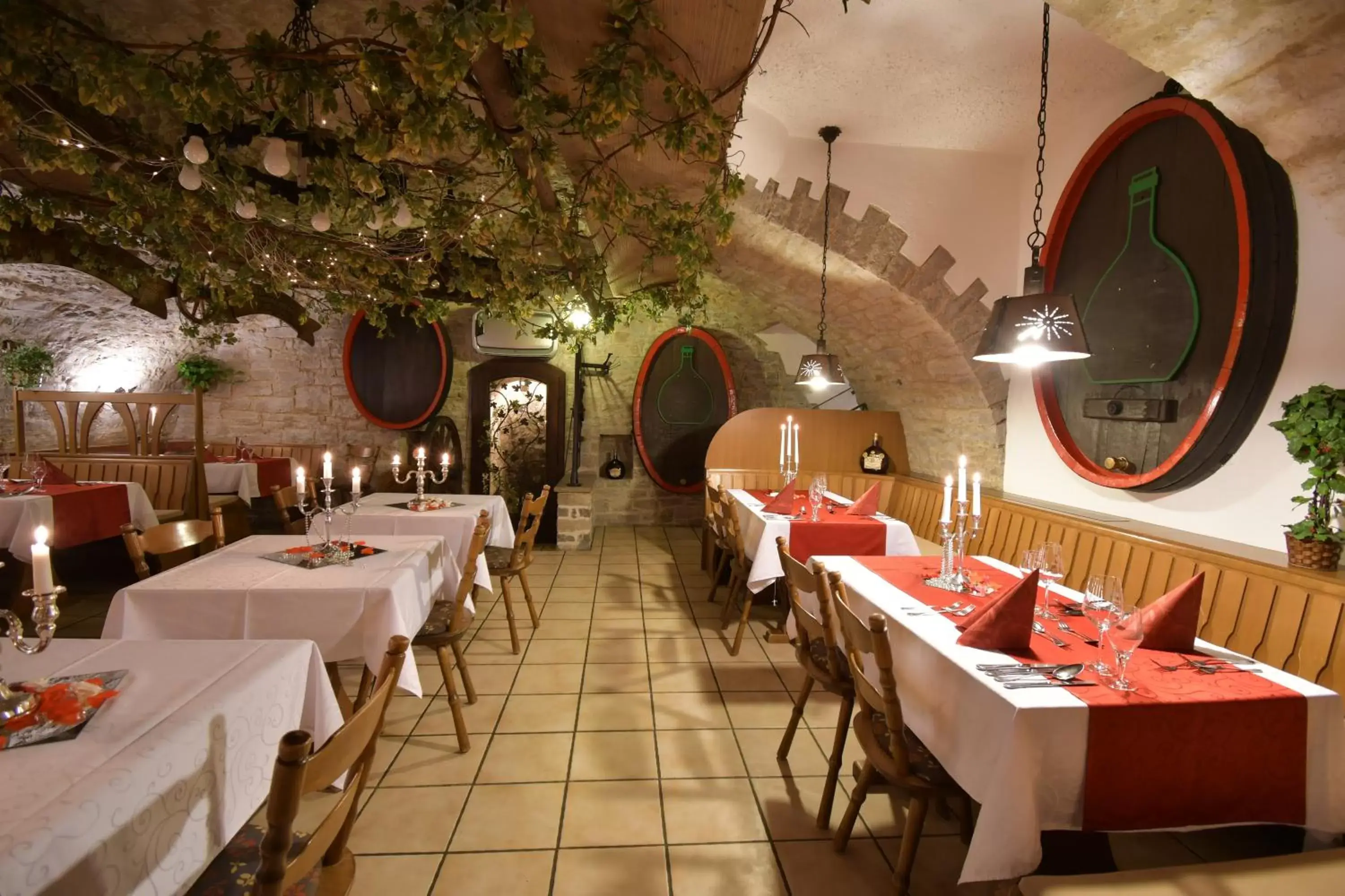 Restaurant/Places to Eat in Akzent Hotel Franziskaner