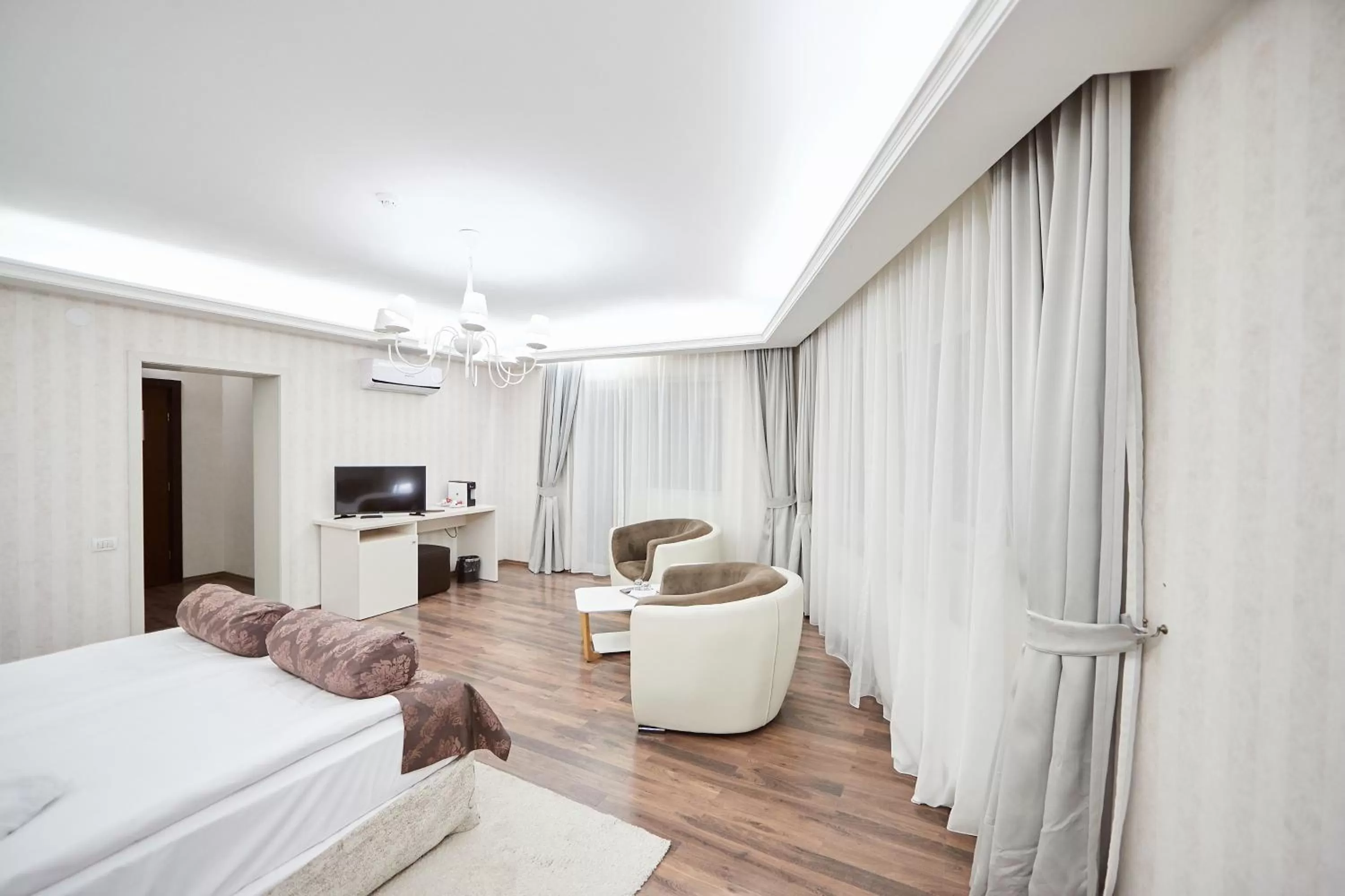 Photo of the whole room, Bed in Hotel Belvedere